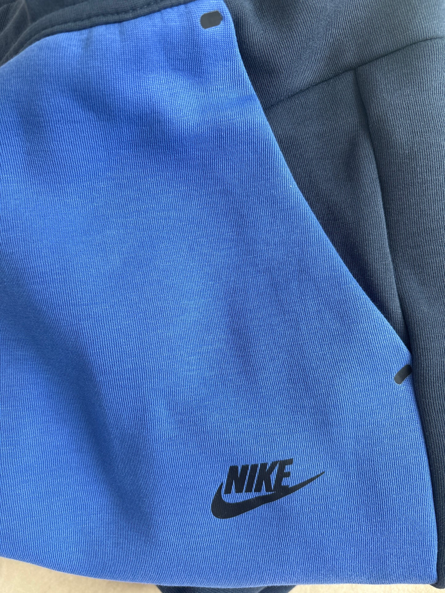 Nike Techfit Jogginghose in blau/dunkelblau , Größe wählbar