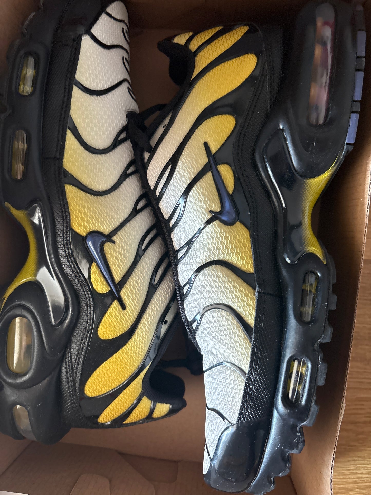 Nike Air Max Plus TN, gelb/schwarz, Größe 42