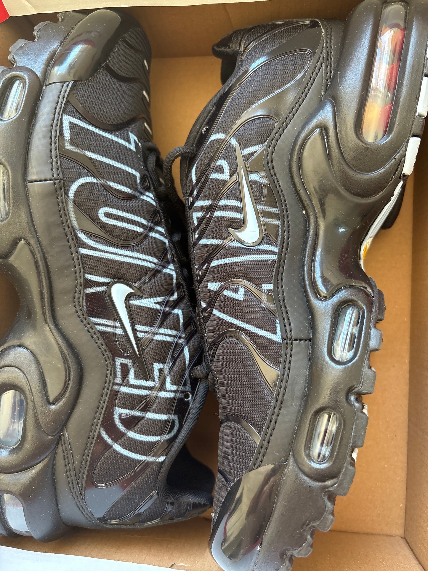 Nike AirMax Plus TN in schwarz/blauton, Gr. 37,5