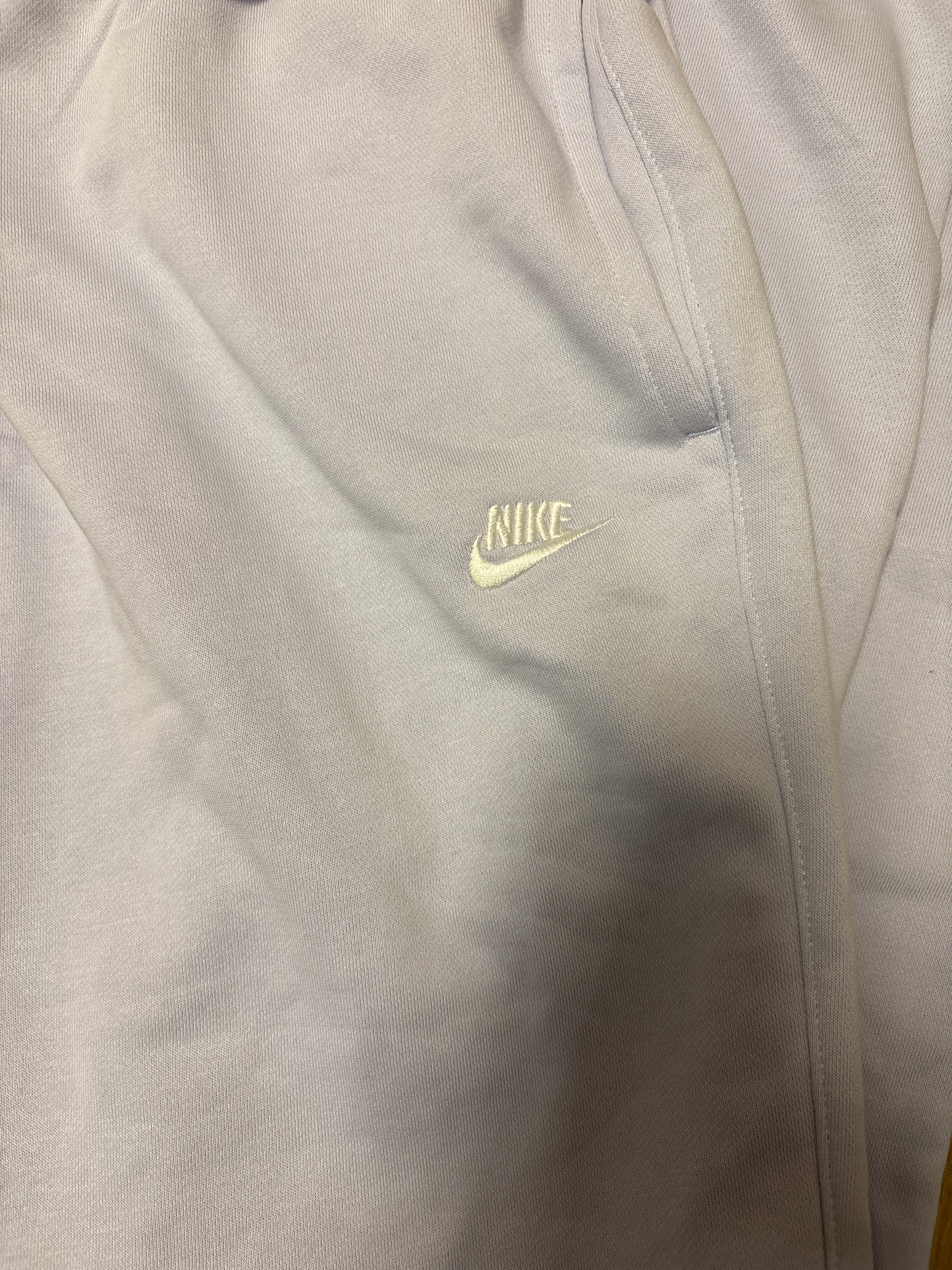 Nike Jogginghose in Flieder , Größe wählbar