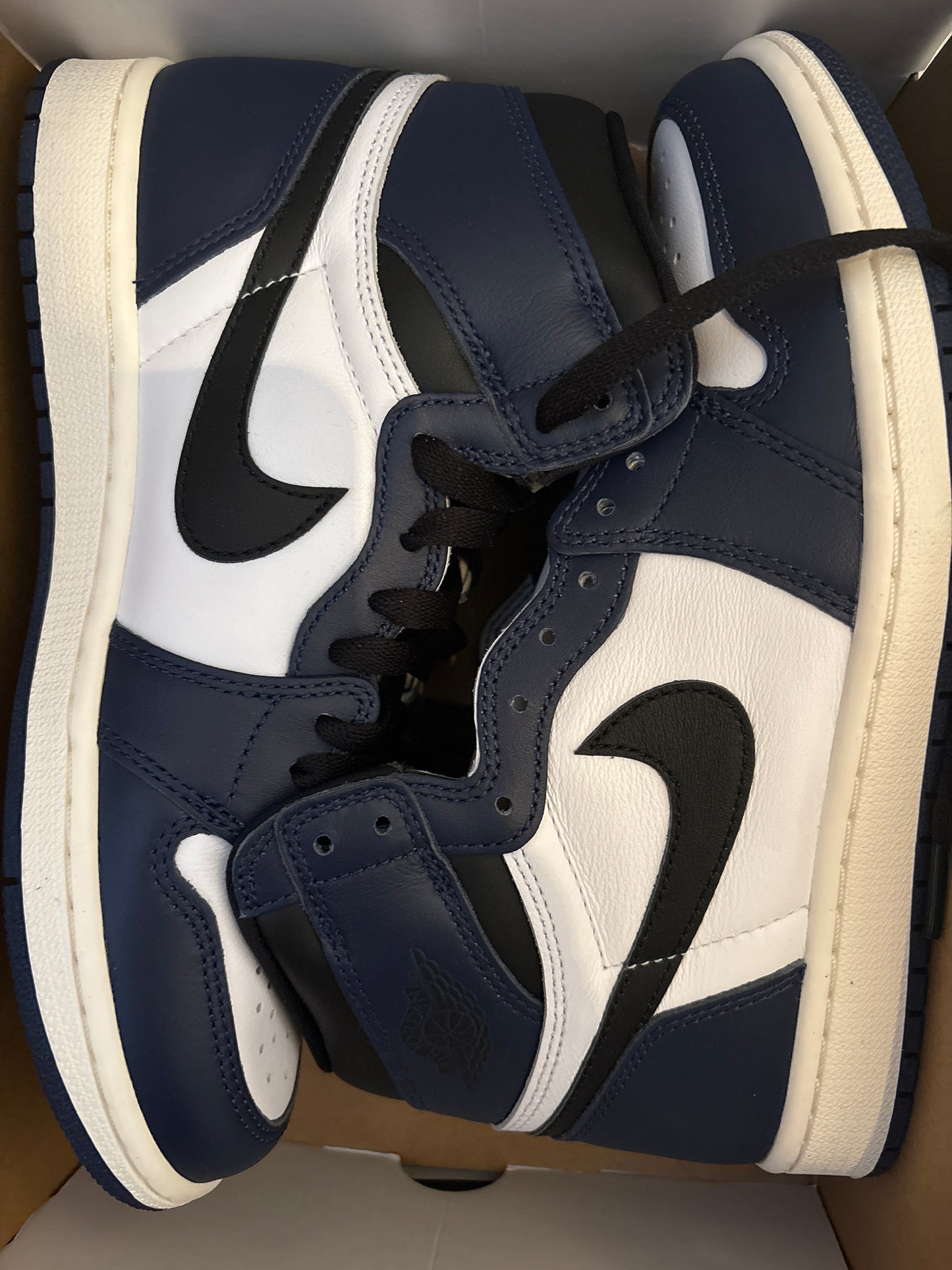 Air Jordan 1 Retro High OG, dunkelblau/weiss/schwarz, Größe 41