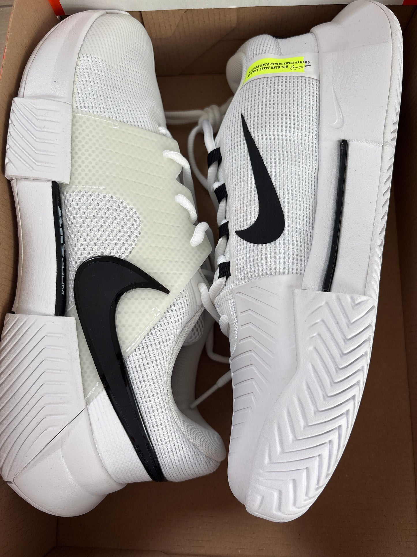 Nike Zoom GP Challenge 1, Größe 42,5 in weiss