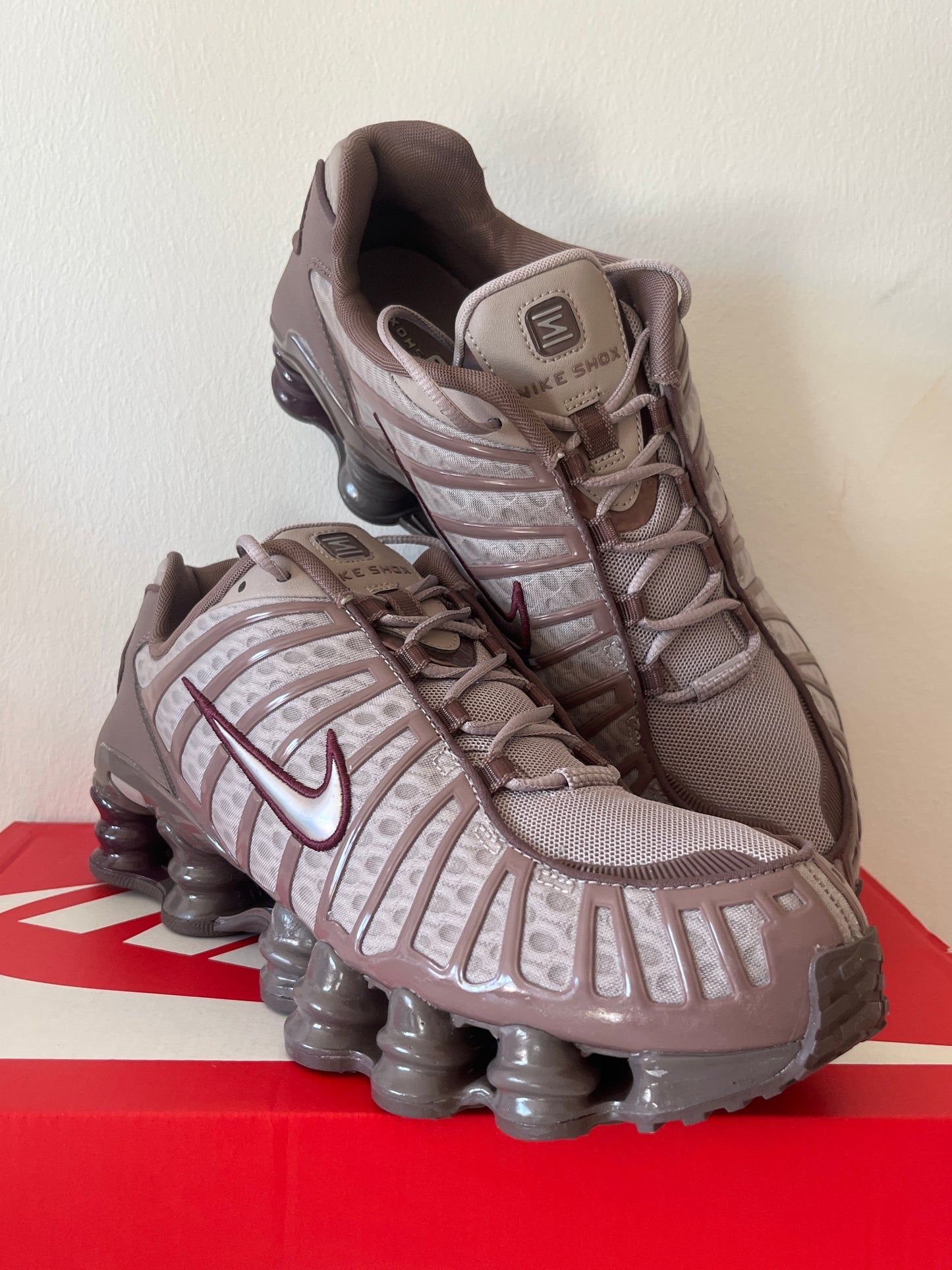 Nike Shox TL in braun/brombeere, Größe wählbar