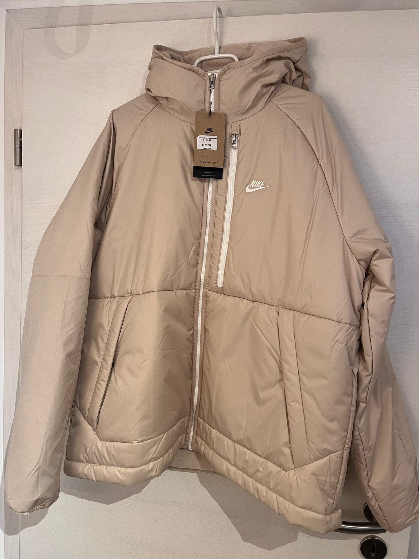 Nike Winterjacke in beige, Größe wählbar