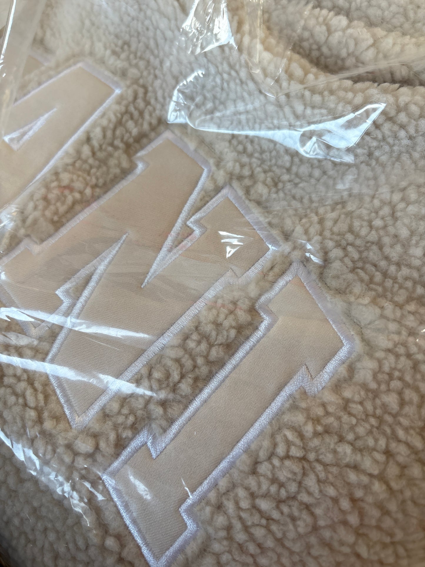 Karl Kani Plüsch Hoodie, Größe wählbar, cremeton