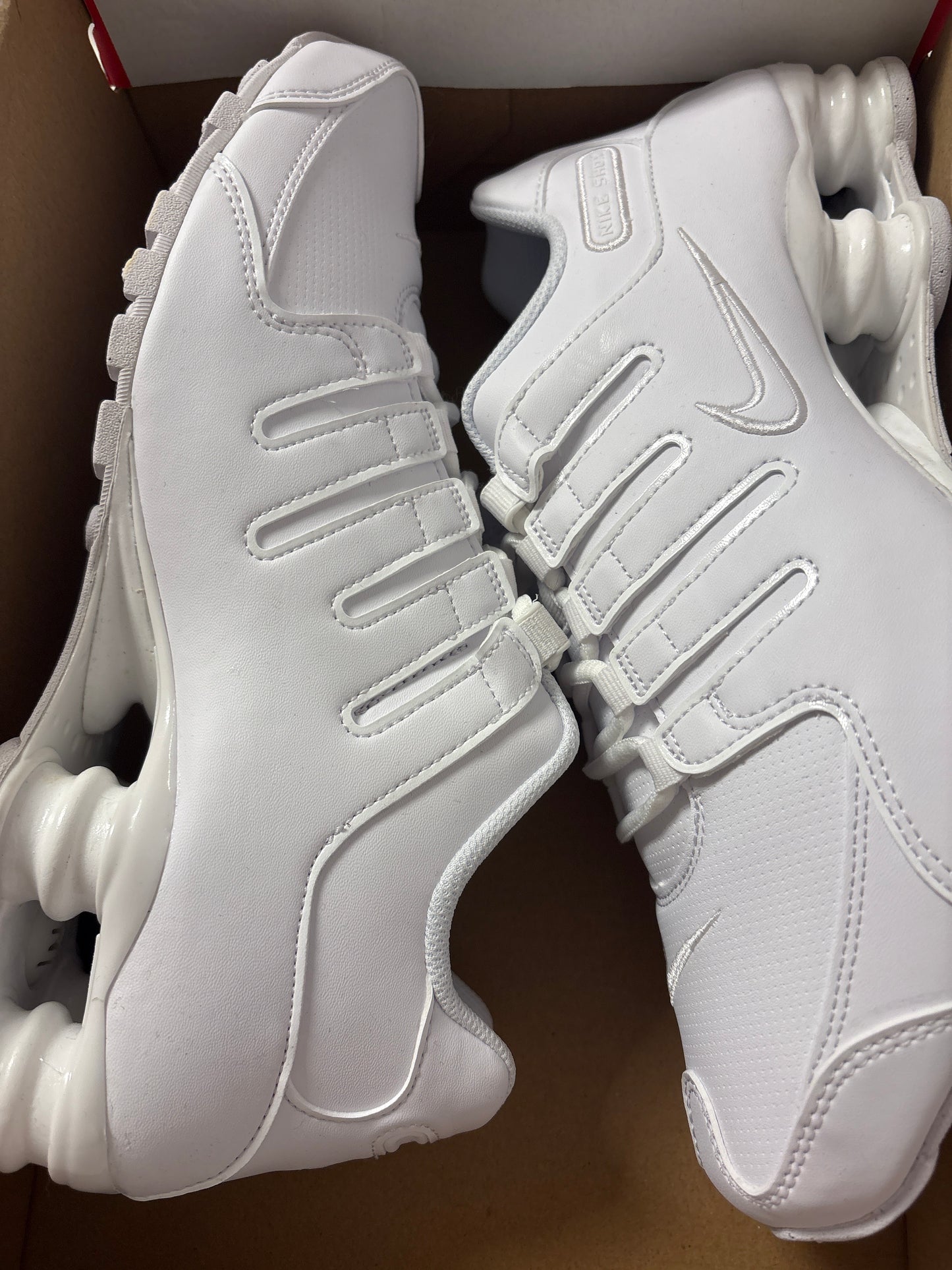 Nike Shox NZ in weiss, Größe 42