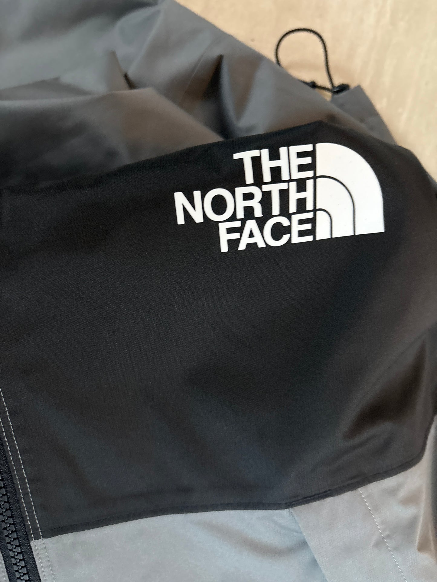 North Face Regenjacke Dryvent, Größe wählbar in grau/schwarz