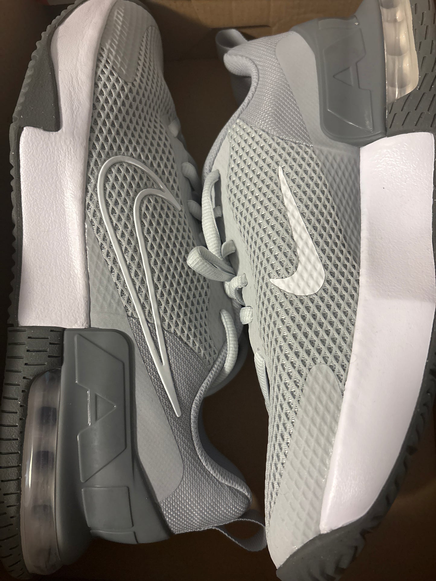 Nike Air Max Alpha Trainer 6, weiss/grau in Größe 44