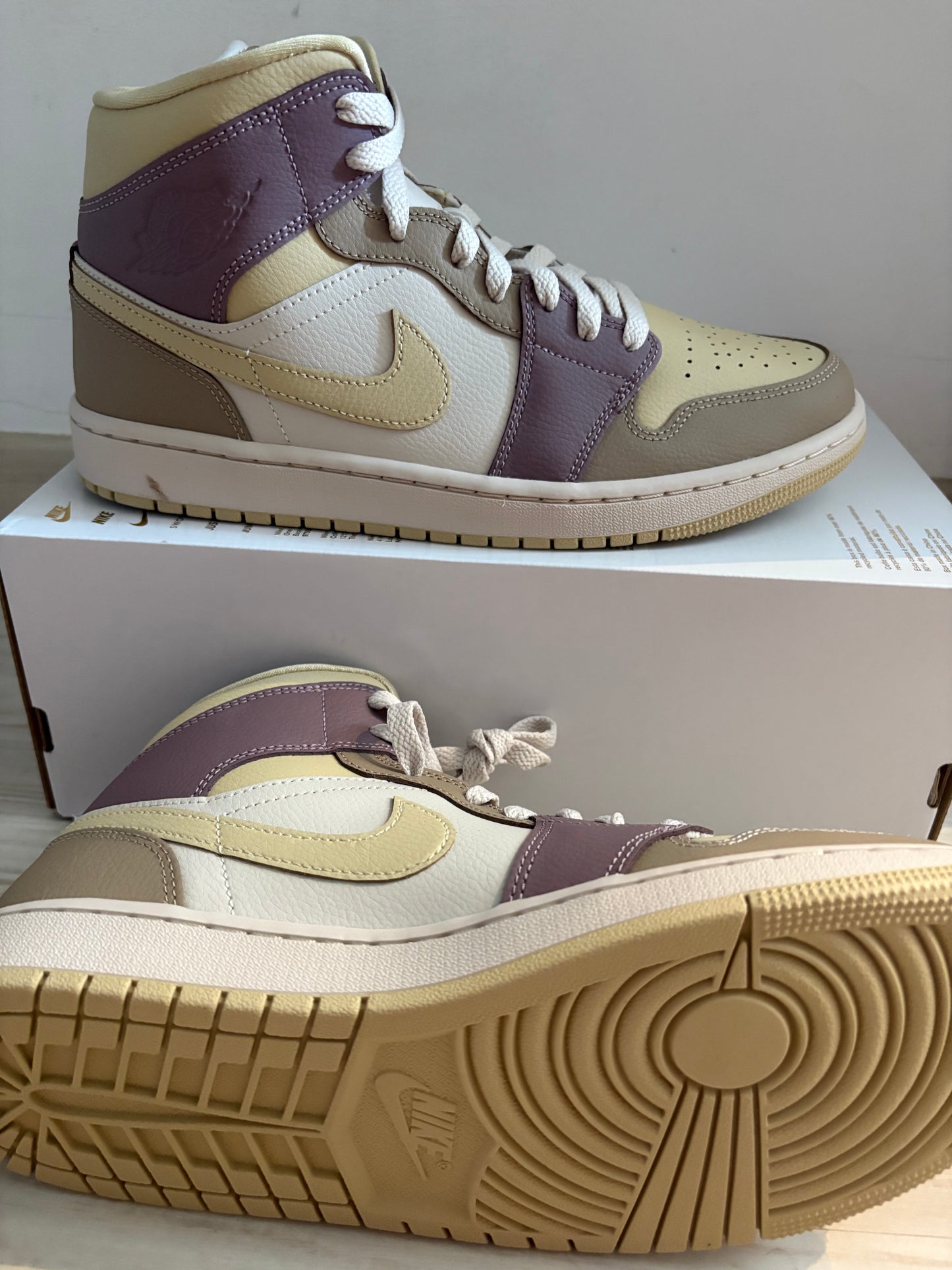 Nike Air Jordan 1 MID, lila/weiss/braun/beige, Größe wählbar