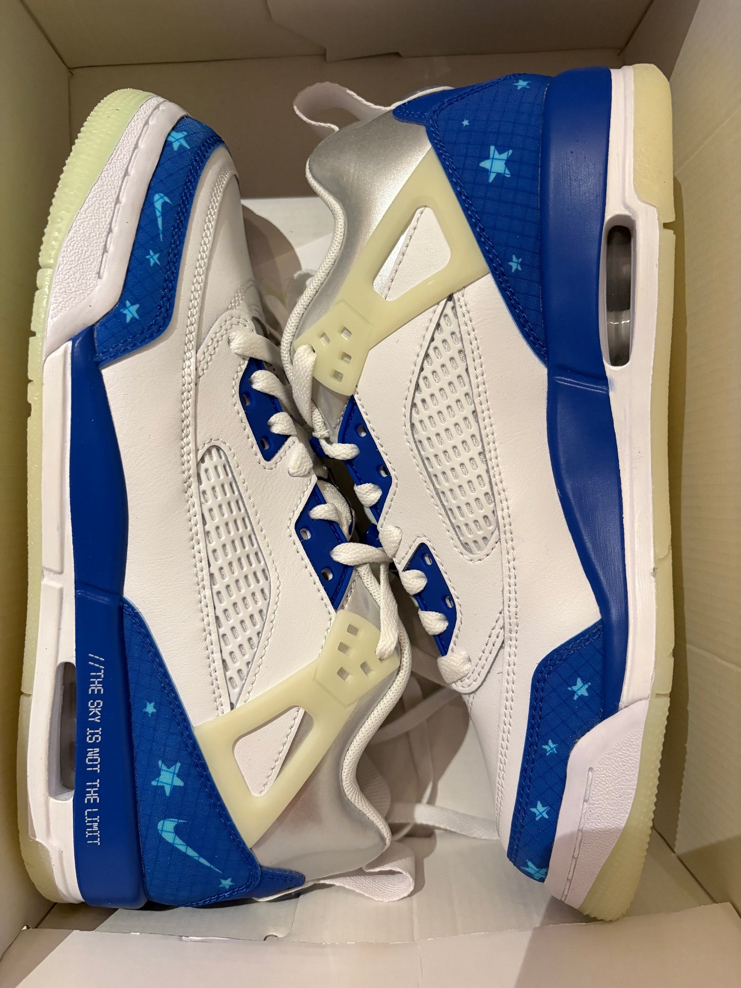 Nike Jordan Spizike Low, in weiss/blau/silber, Größe 38