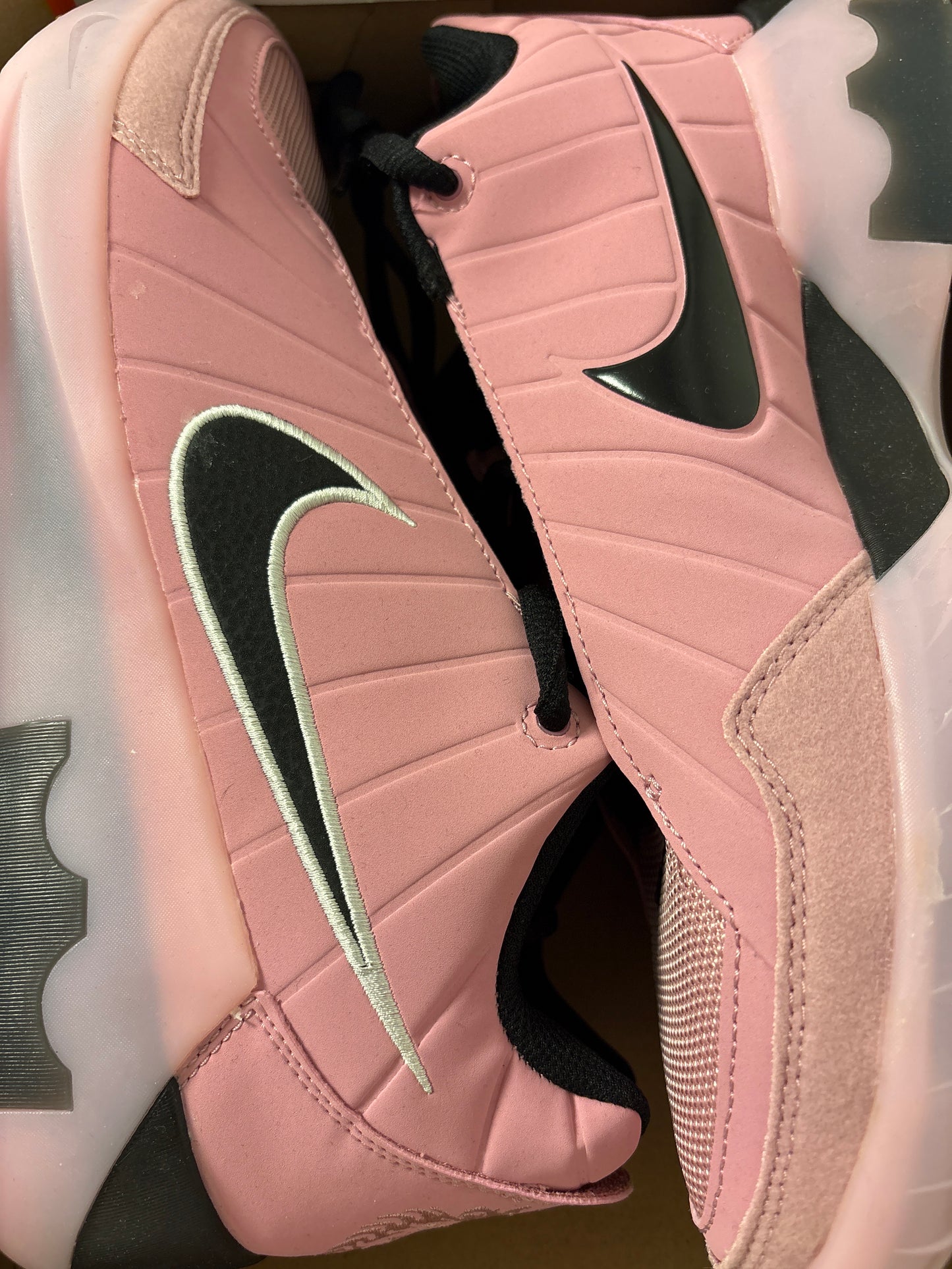 Nike Lebron Witness IX, in Flieder , Größe wählbar