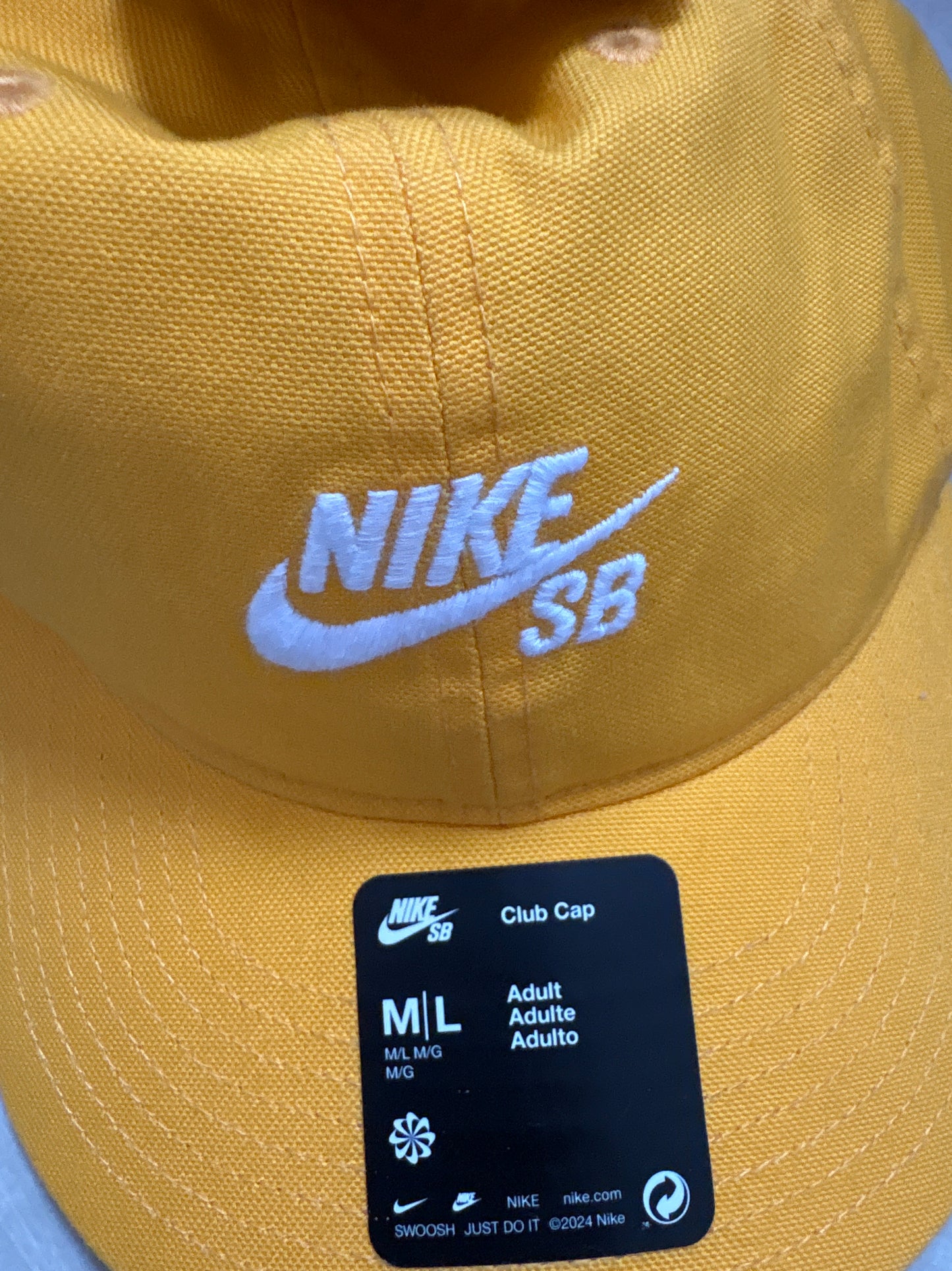 Nike Cap in orange, Größe wählbar