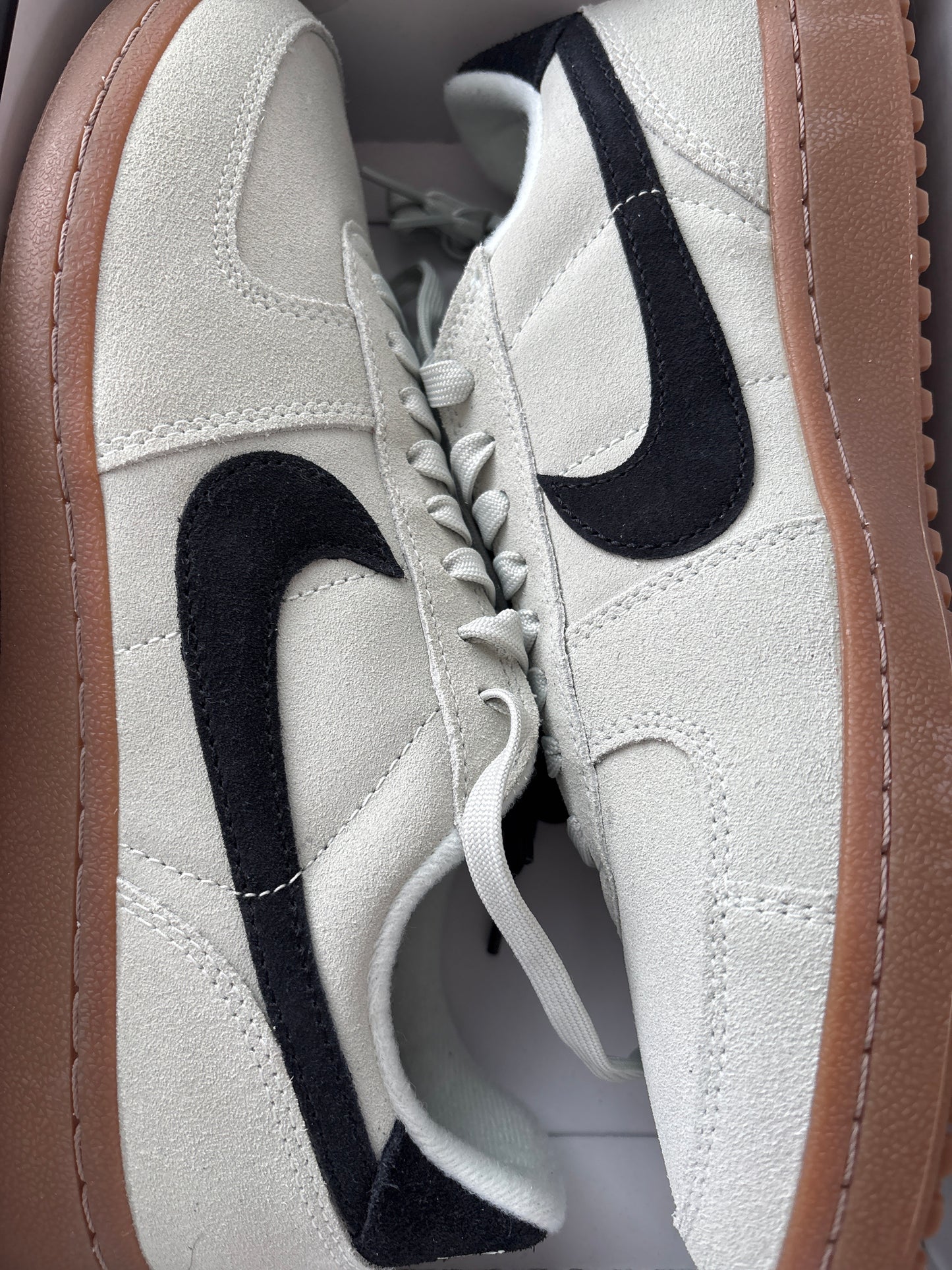 Nike General Field, grünton/schwarz/braun in Größe 44,5