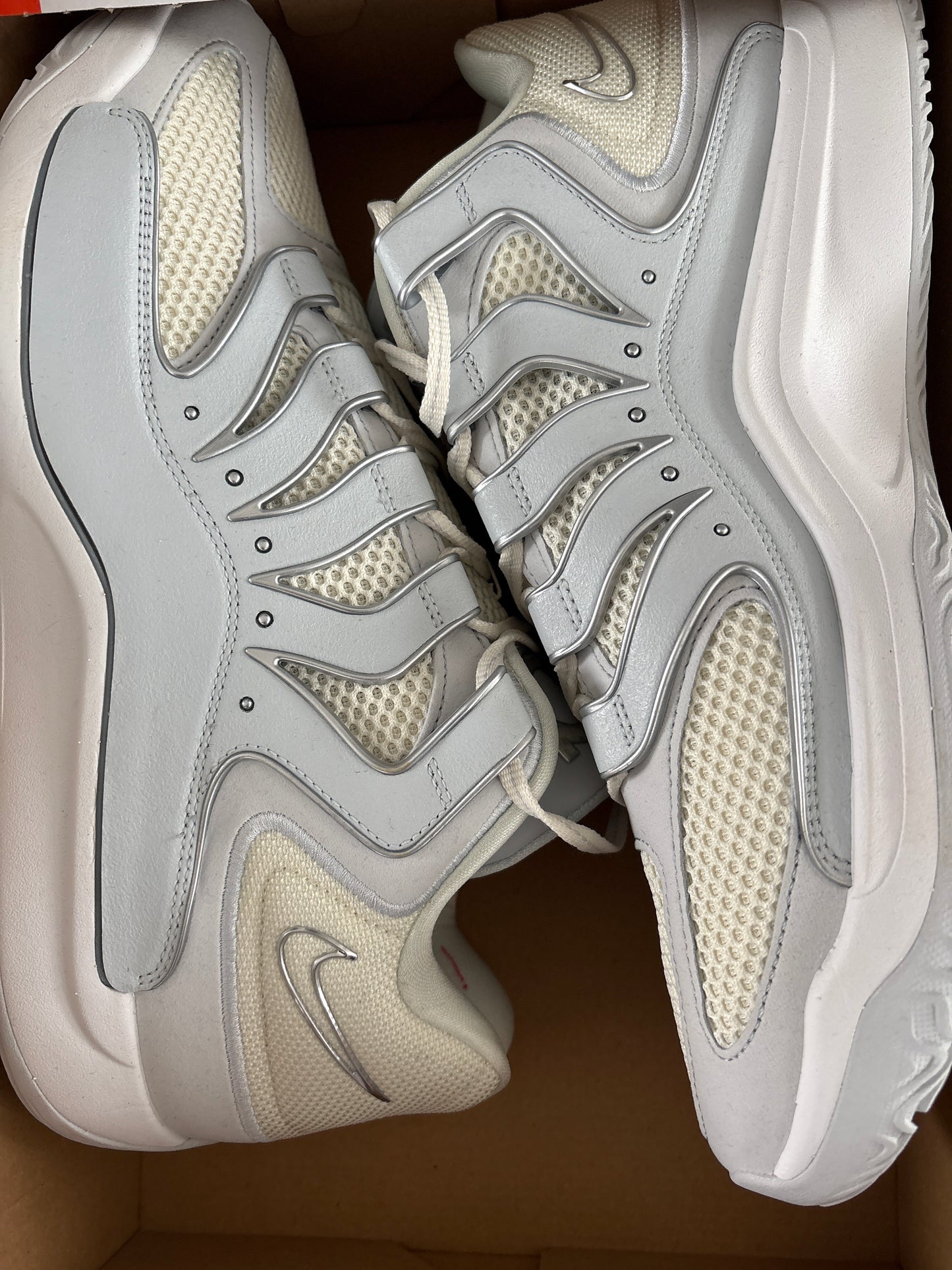 Nike KD18, Größe 47,5 in grau/weiss