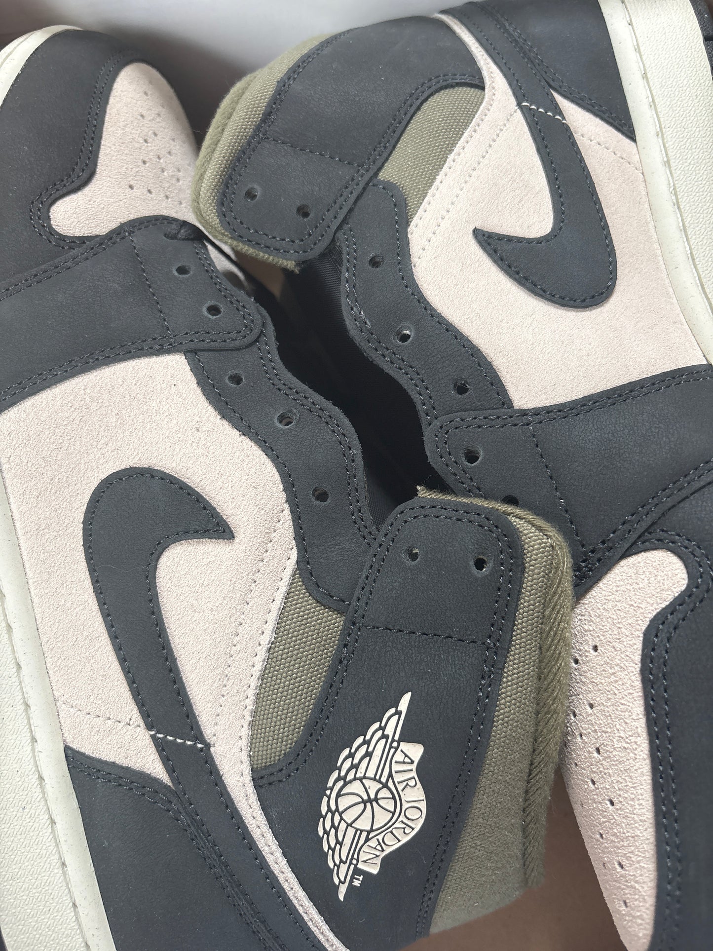 Nike Air Jordan 1 MID, grau/schwarz/dunkelgrün, Größe 45