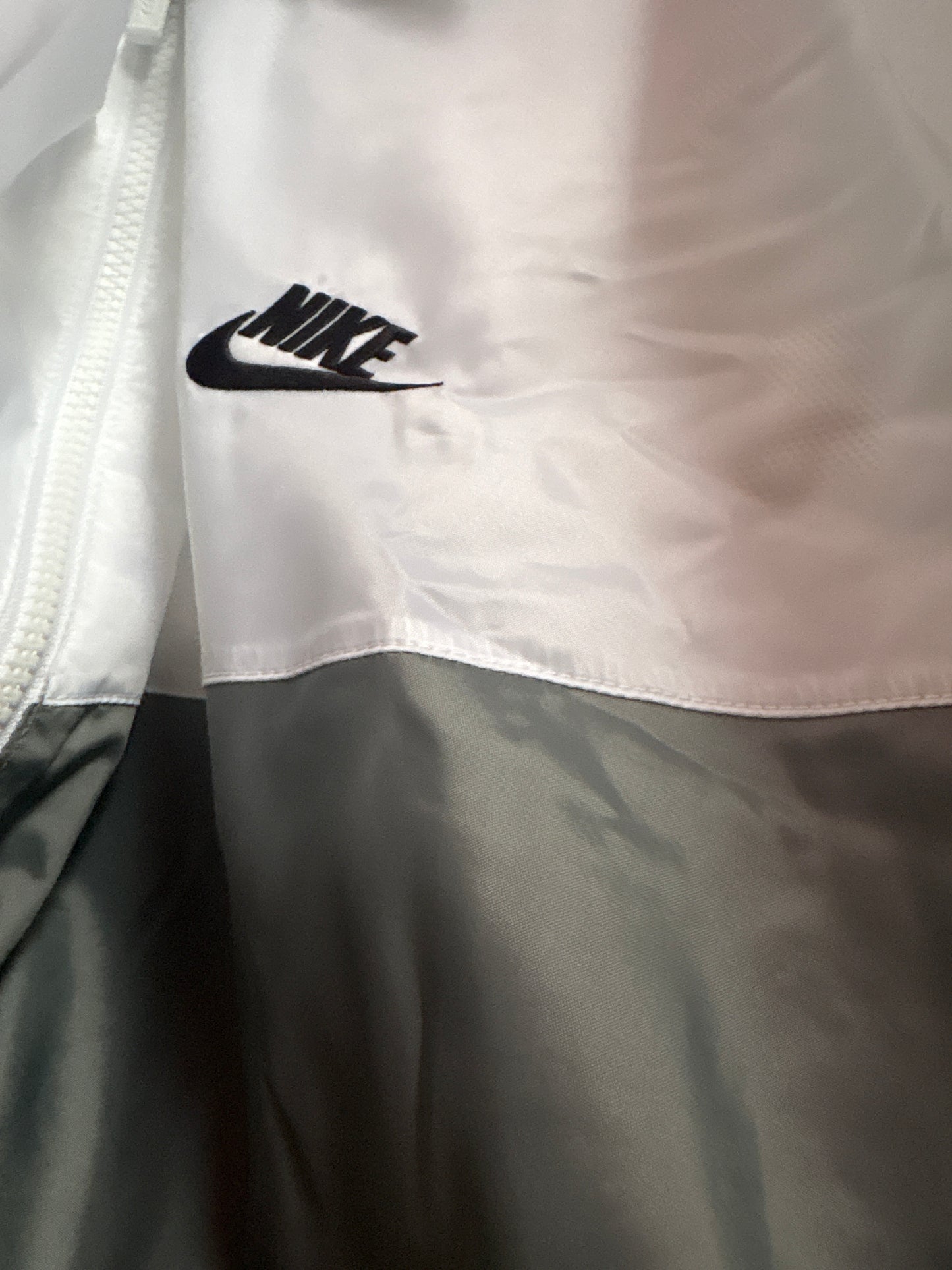 Nike Regenjacke in grau/weiss, Größe XXL