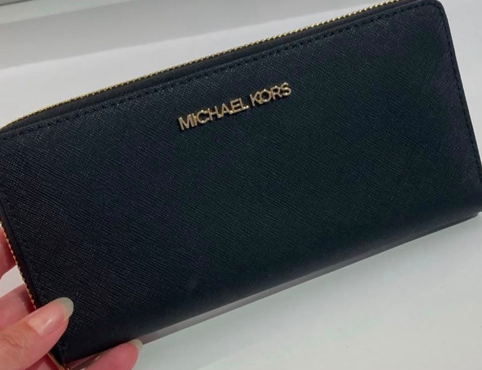 Michael Kors Portemonnaie Jet Set Travel in schwarz/gold