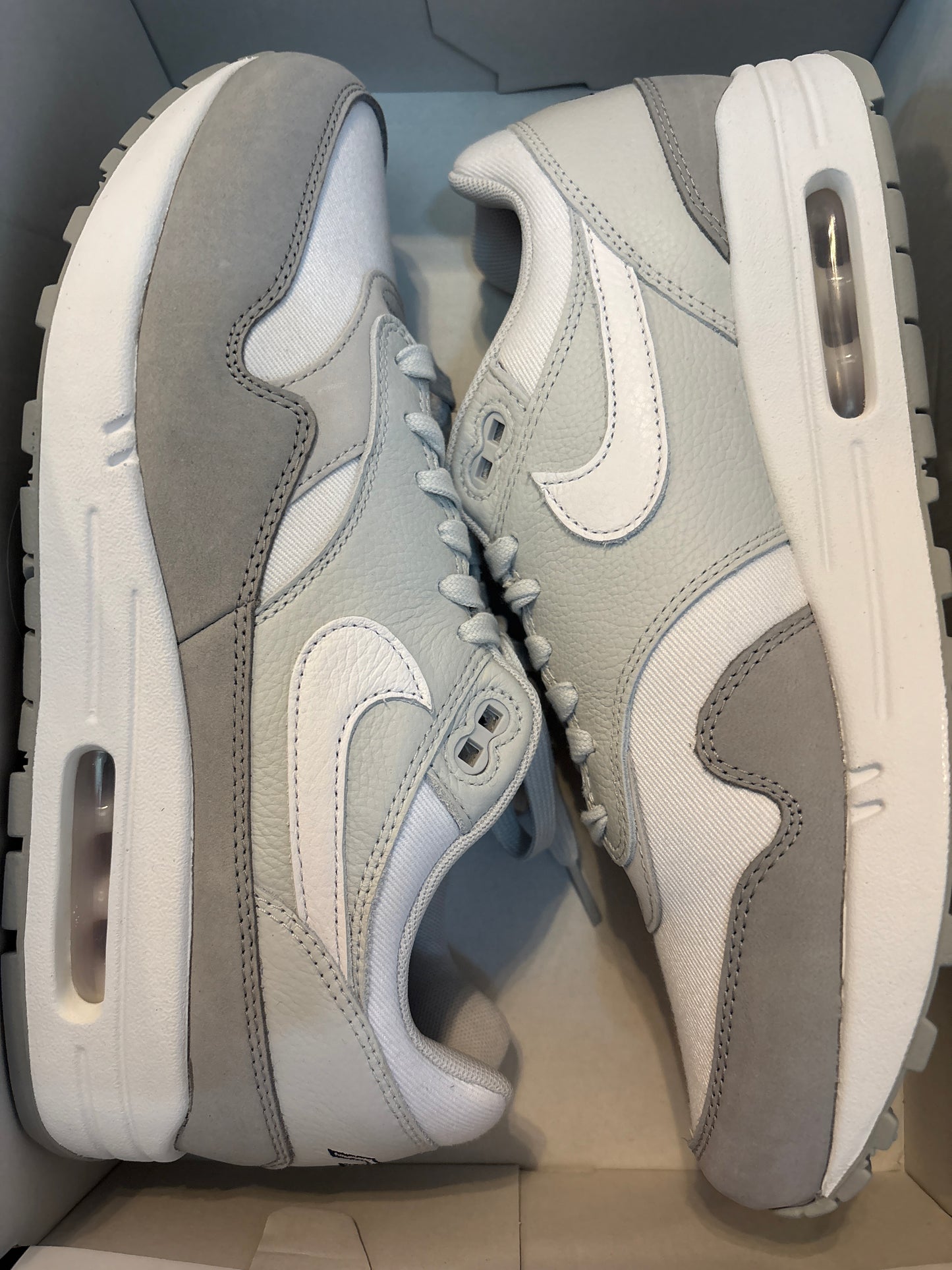 Nike Air Max 1 ‘81 LX, grau/weiss in Größe wählbar