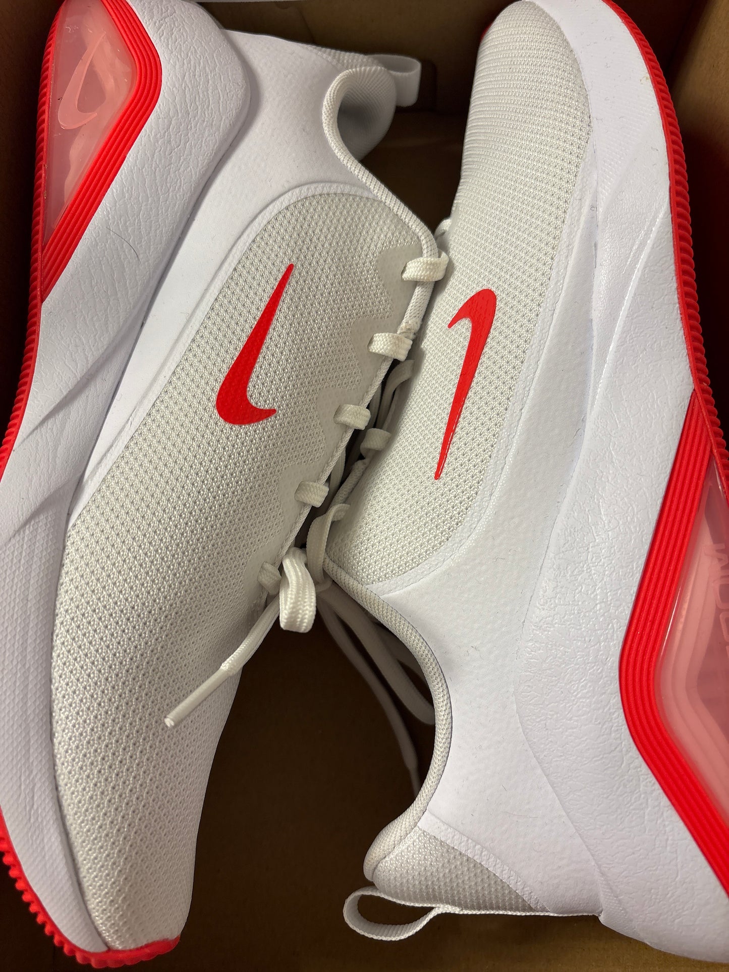 Nike Air Zoom Bella 7, rotton/weiss, Größe 44