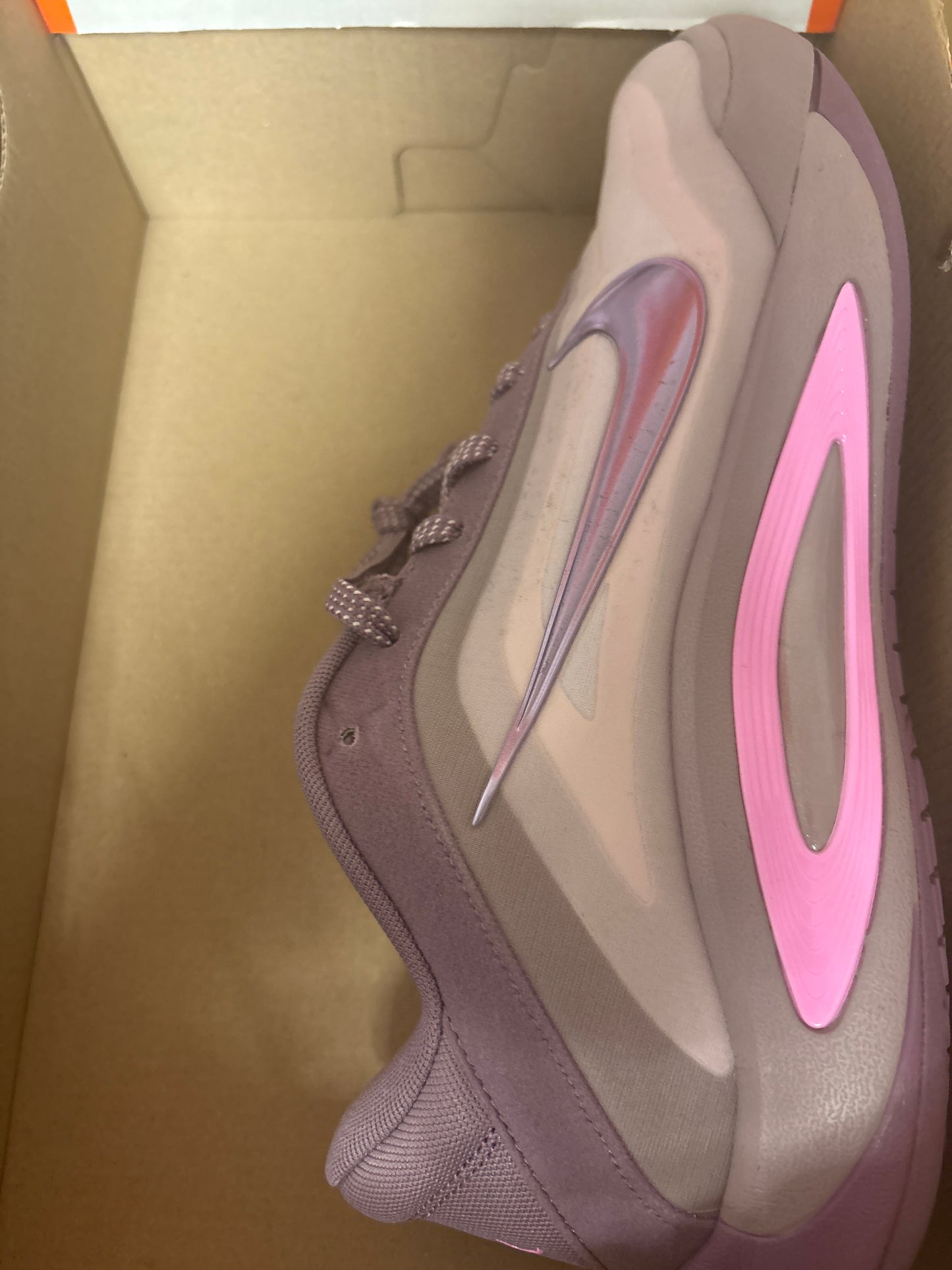 Nike A‘one in lila/flieder, Größe 42