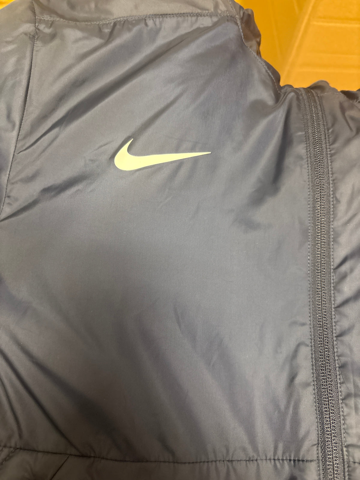 Nike Damen Winterjacke in dunkelblau, Größe L