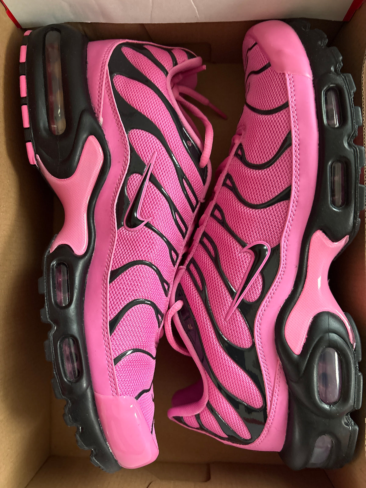 Nike Air Max Plus TN in rosa/schwarz, Größe wählbar