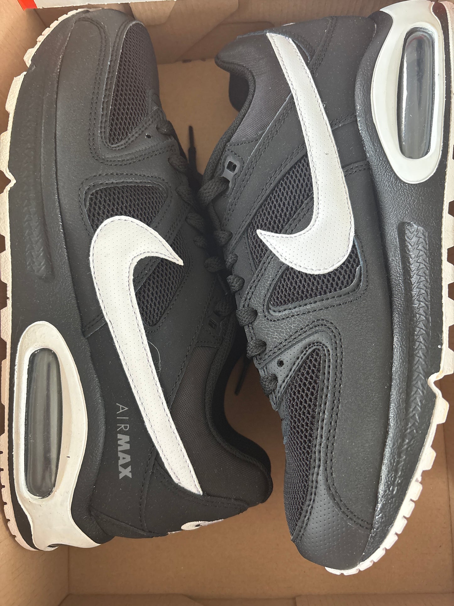 Nike Air Max Command in schwarz/weiss, Größe 42