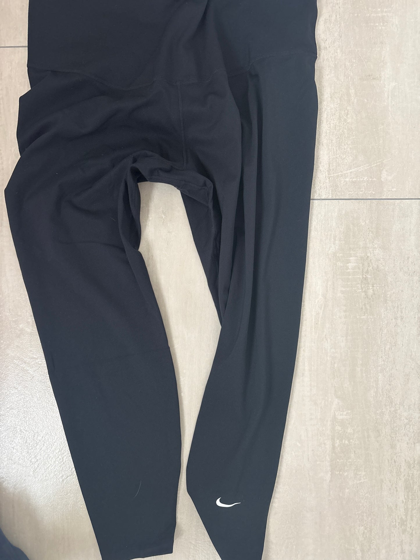 Nike Frauen Leggins in schwarz, Größe XL