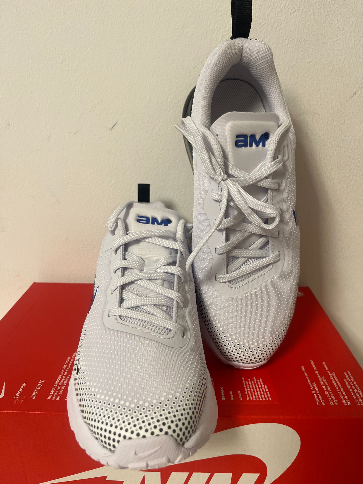 Nike Air Max Phoenix in weiß/blau/schwarz, Größe wählbar