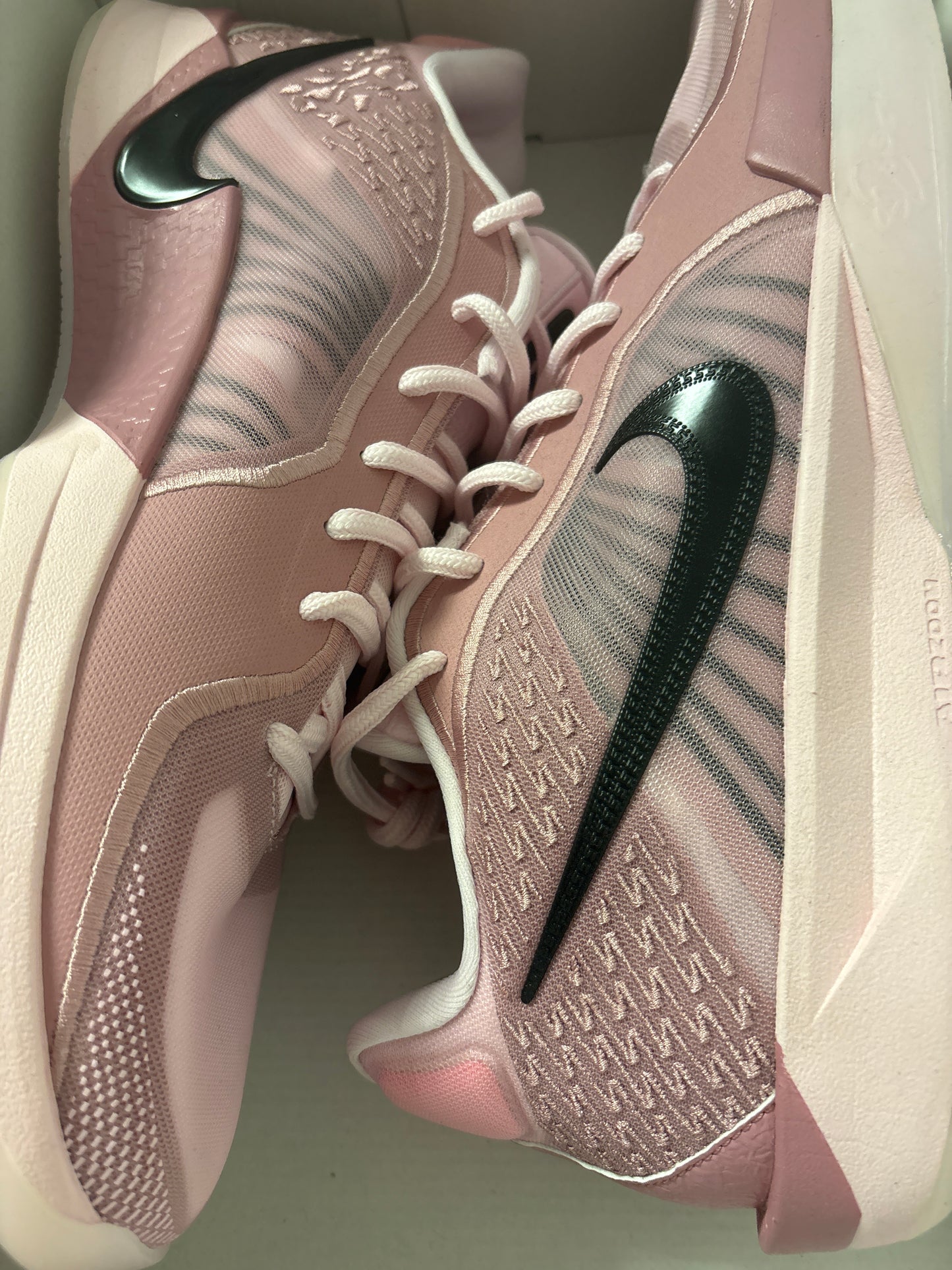 Nike Sabrina 2, in schwarz/altrosa, Größe 47