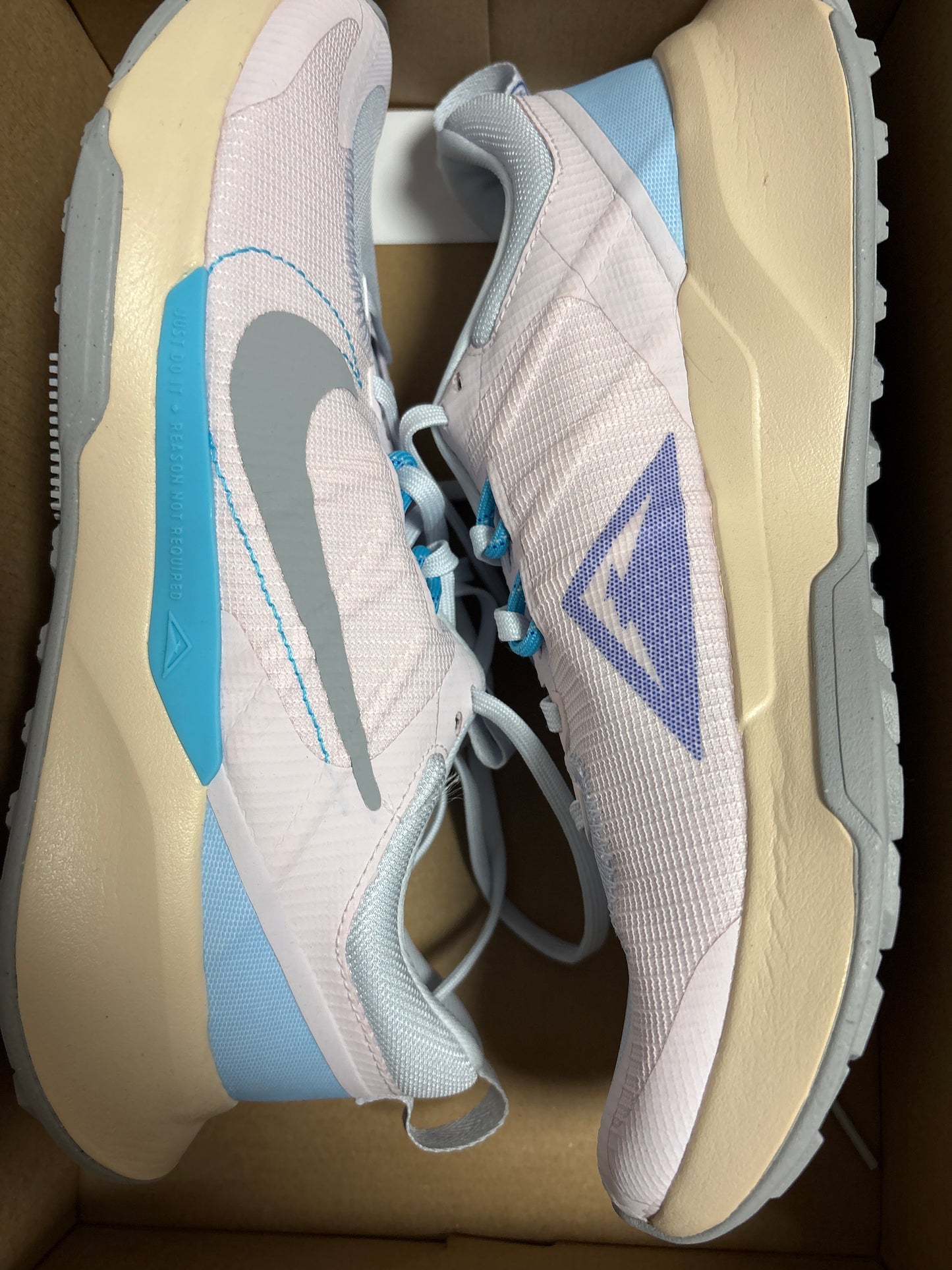 Nike React Pegasus Trail 4 rosa/blau, Größe 42