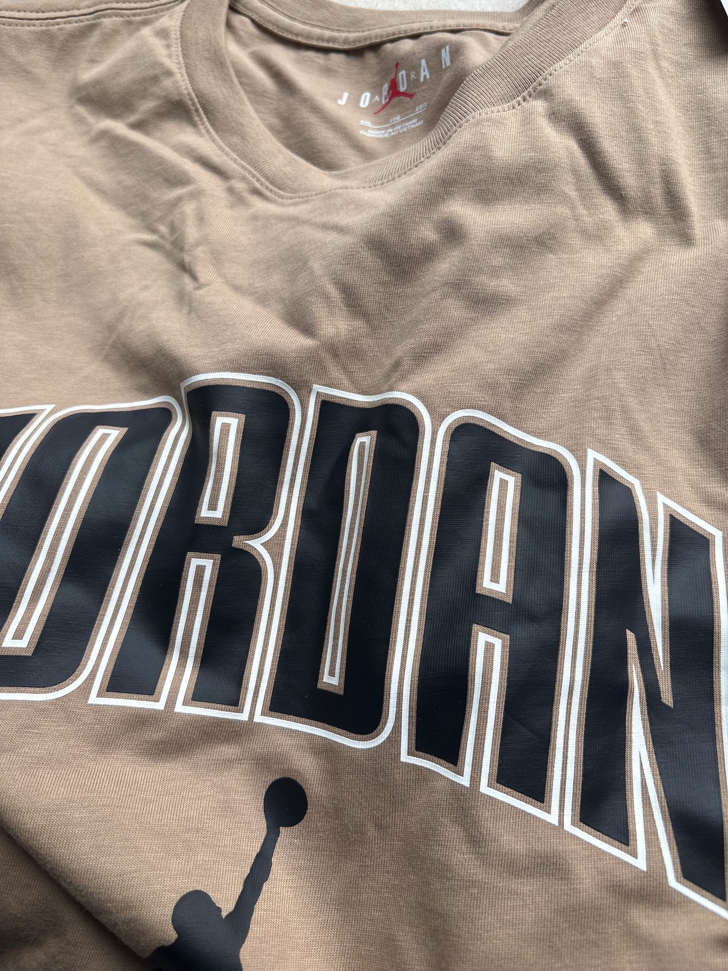 Nike Jordan Shirt, Größe wählbar in braun