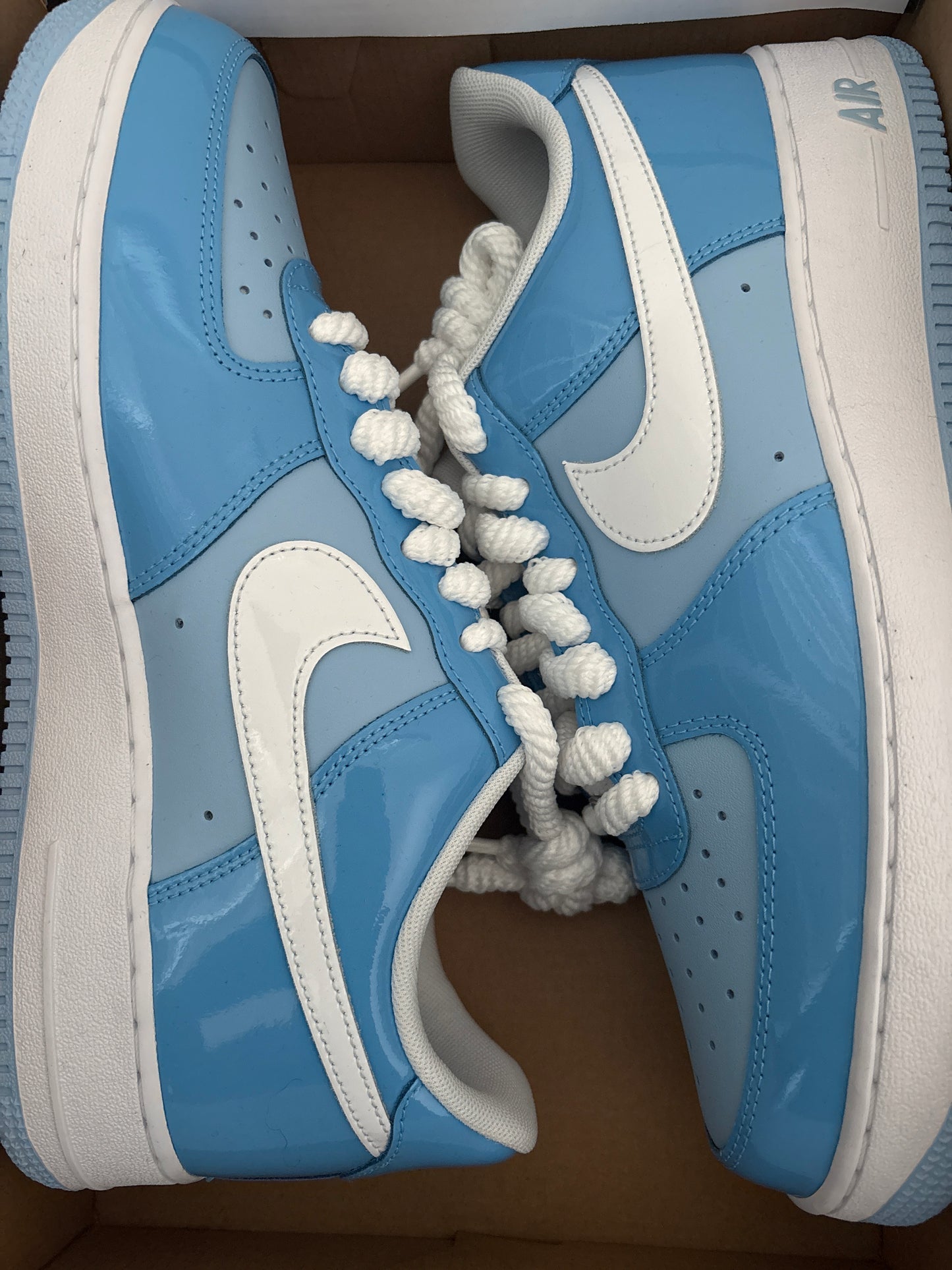 Nike Air Force 1 in weiss/blau, Größe 44