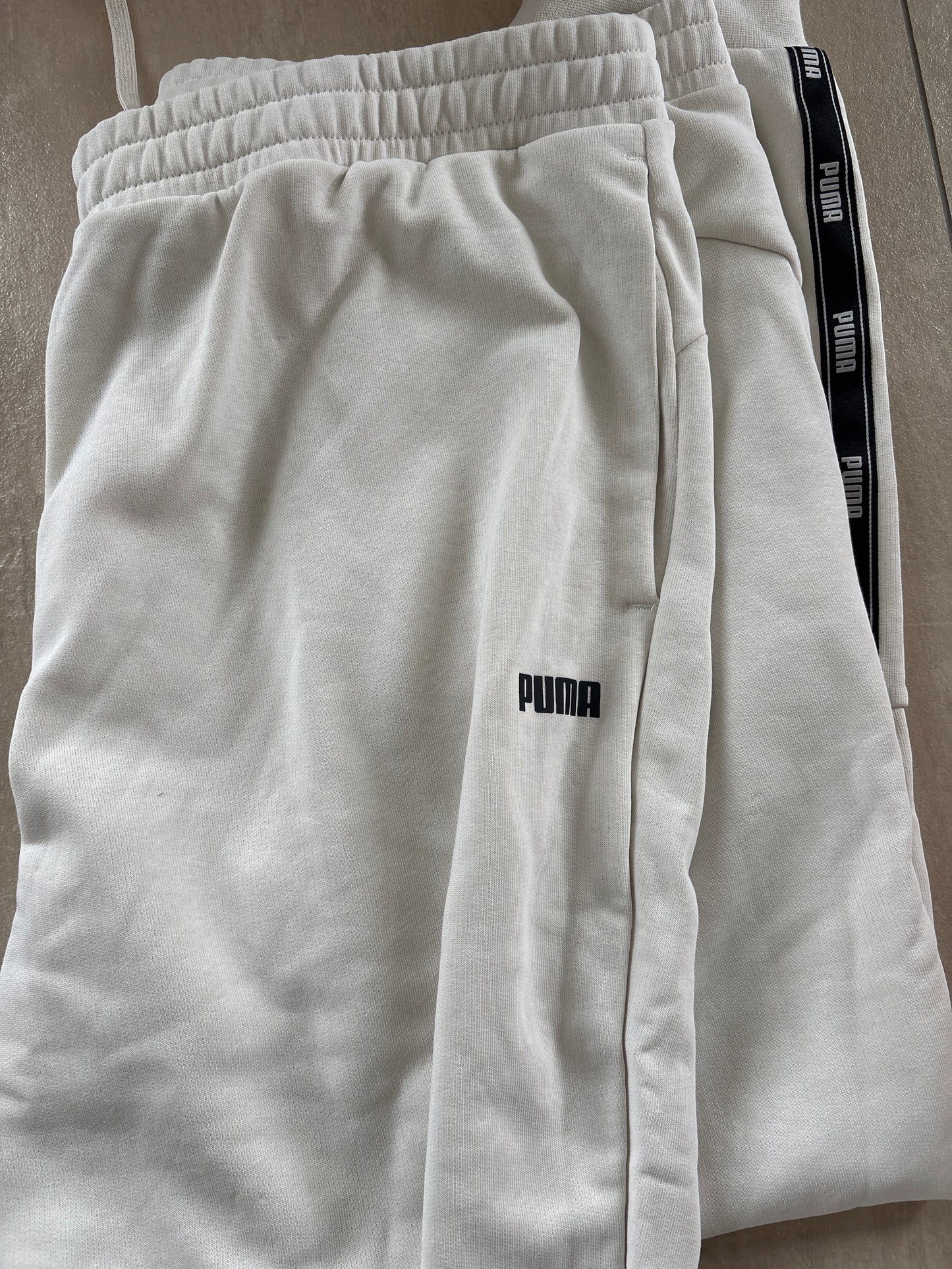 Puma Jogginghose in weiss , Größe wählbar