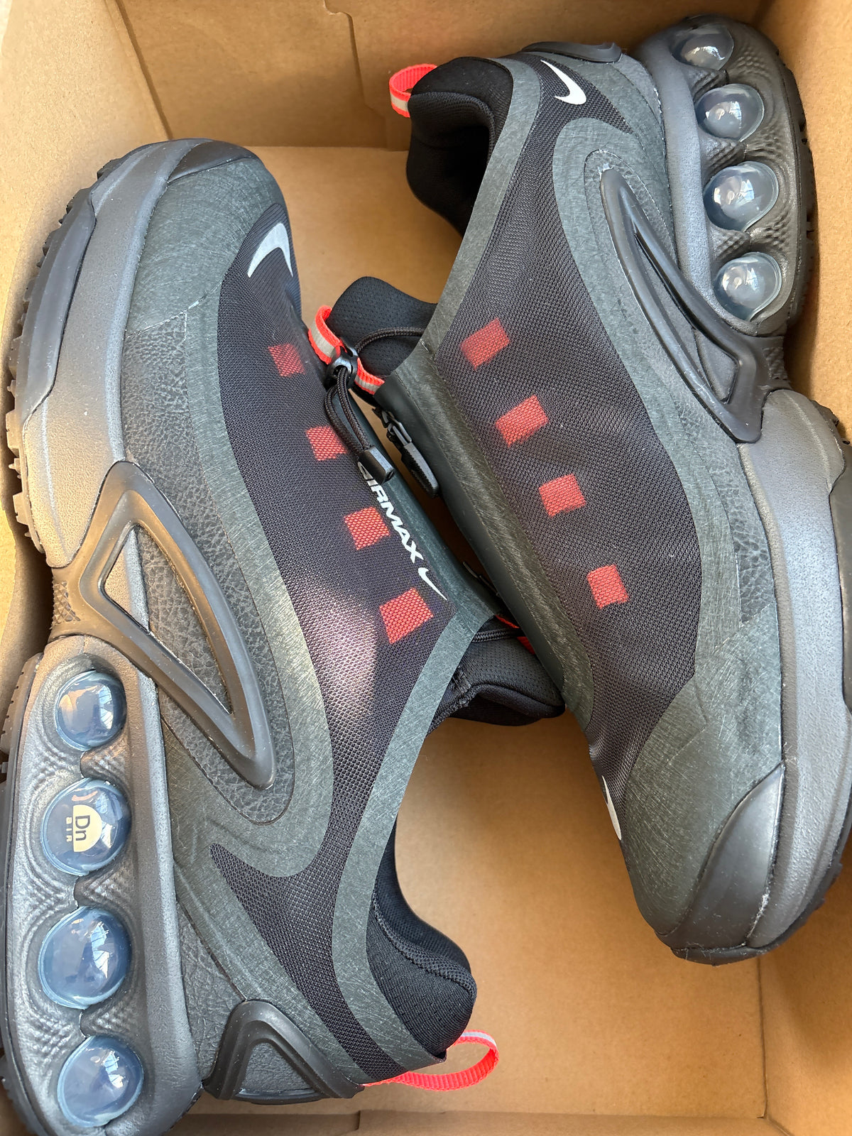 Nike Air Max DN Roam in schwarz/grau/orange, Größe 42