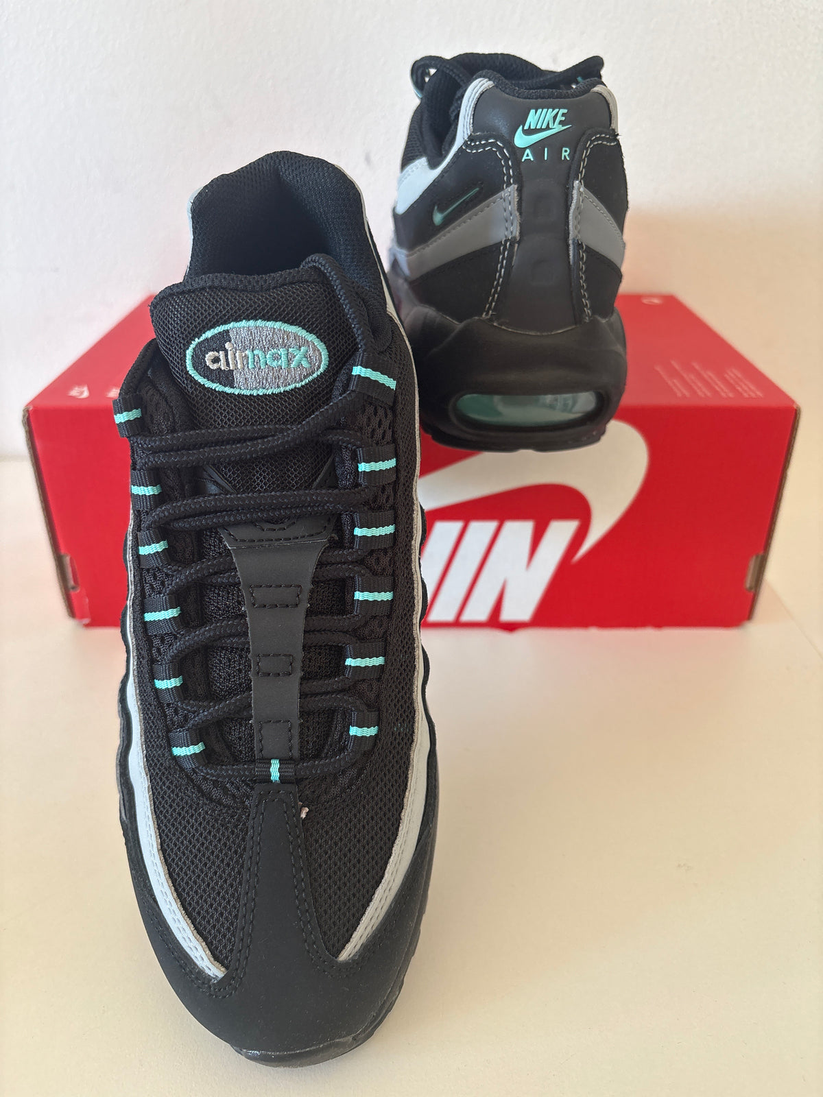 Nike Air Max 95 in schwarz/grau/türkis, Gr. Wählbar