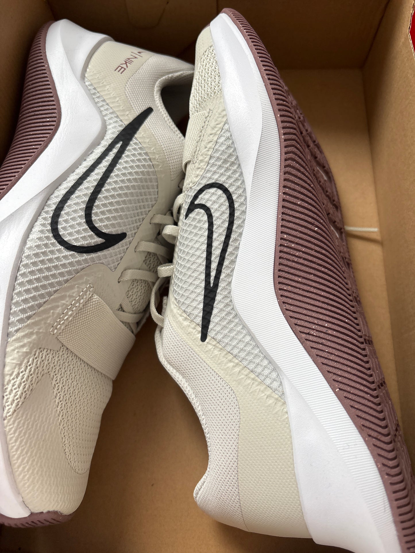 Nike MC Trainer 2 in grau/braun, Gr. 42