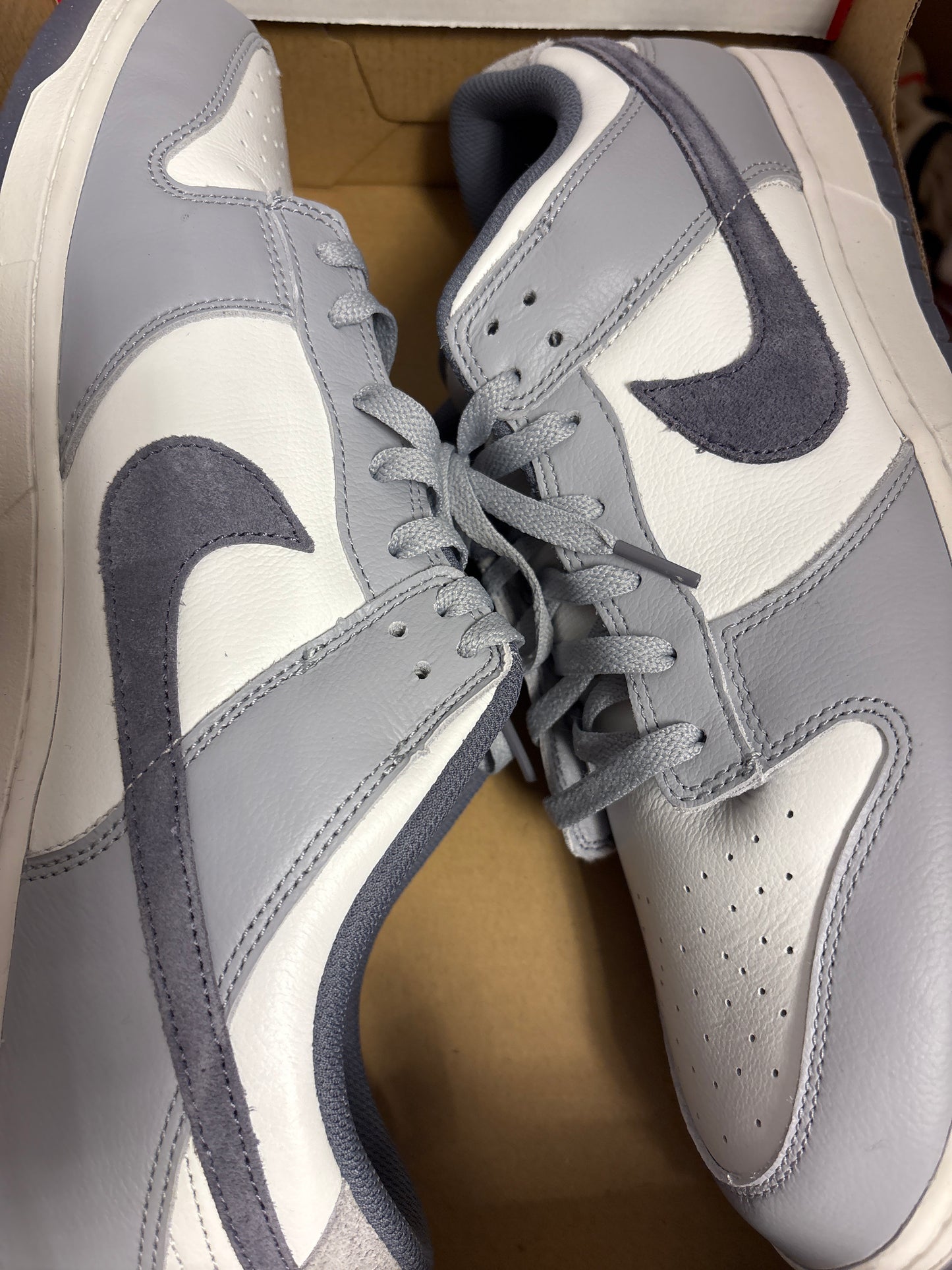 Nike Dunk in grau/weiss Größe 48,5