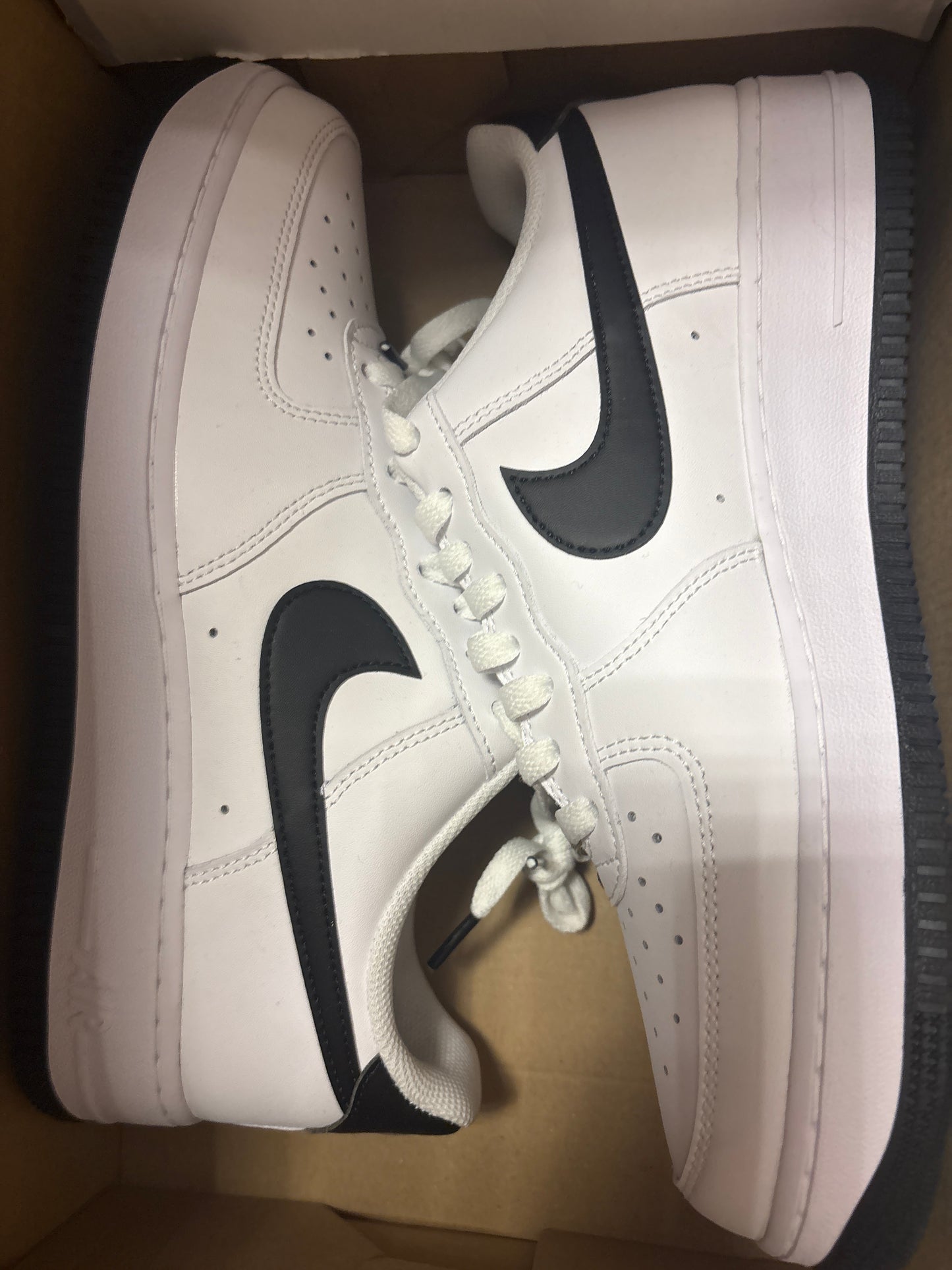 Nike Air Force 1 weiss/schwarz, Größe wählbar