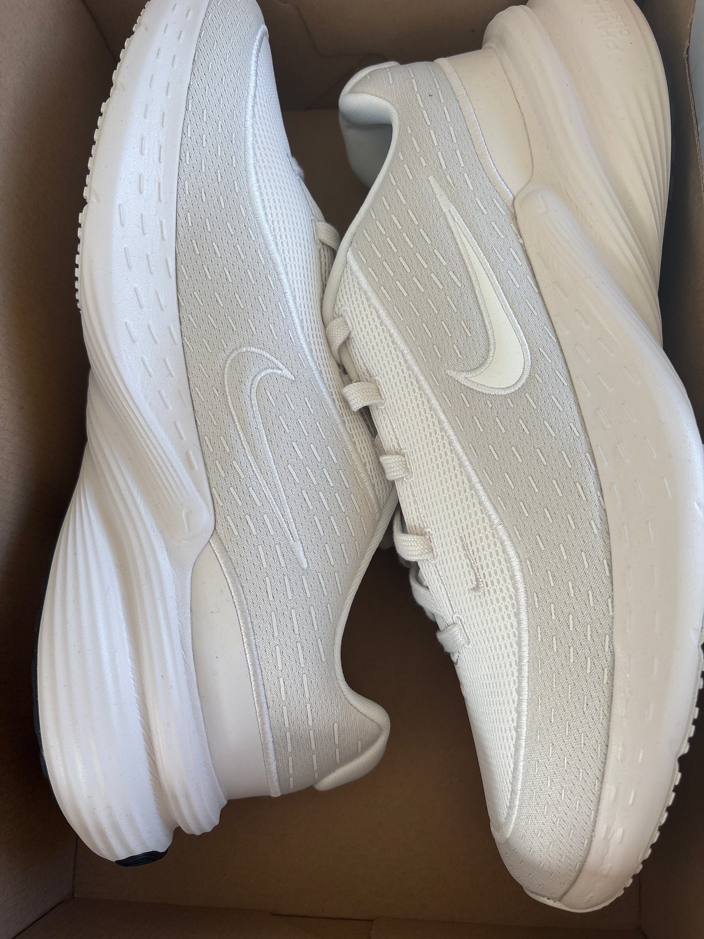 Nike Uplift SC, beige, Gr. 47,5
