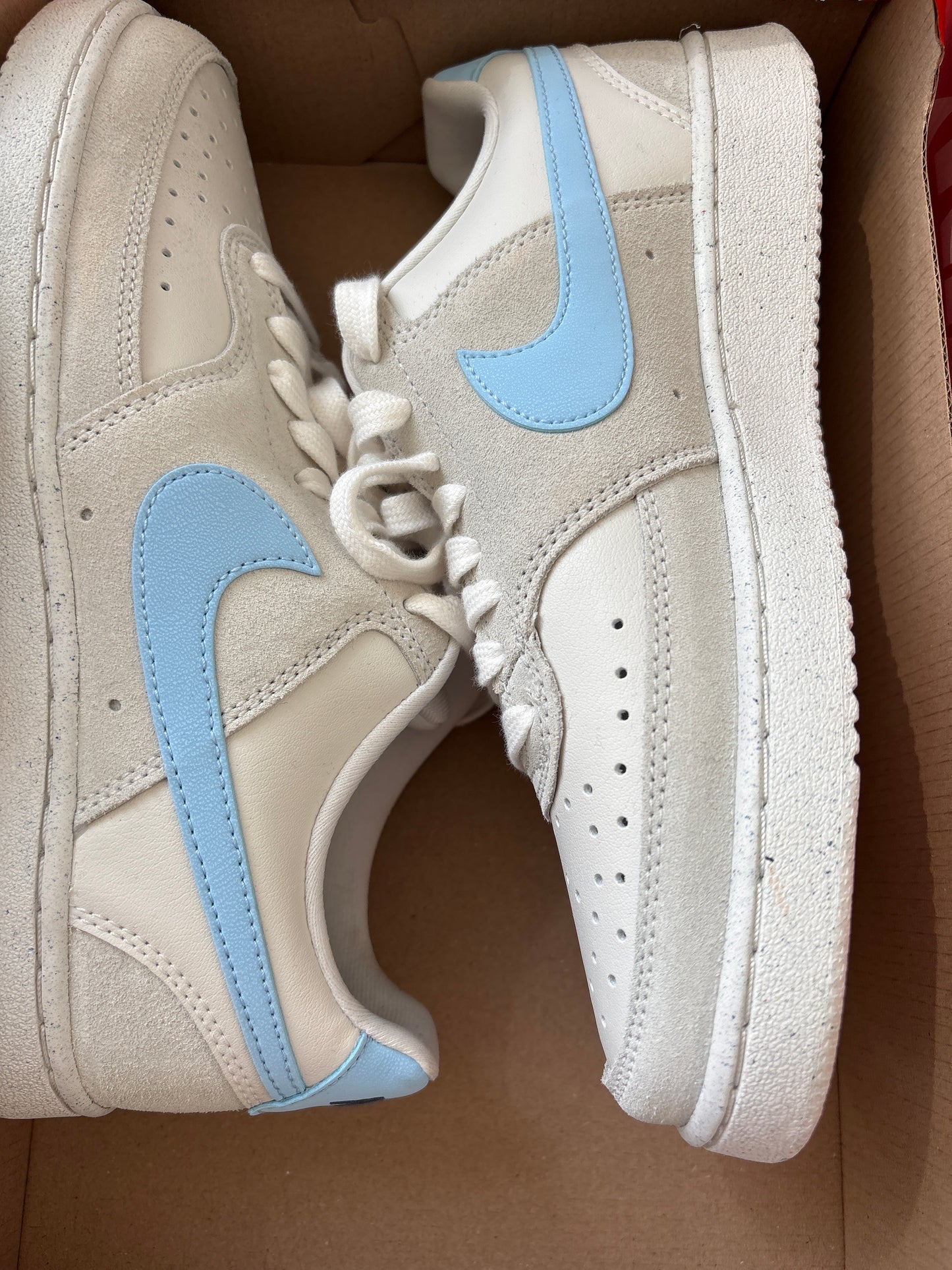 Nike Court Vision Low, Gr. 38,5 in weiss/grau/blau