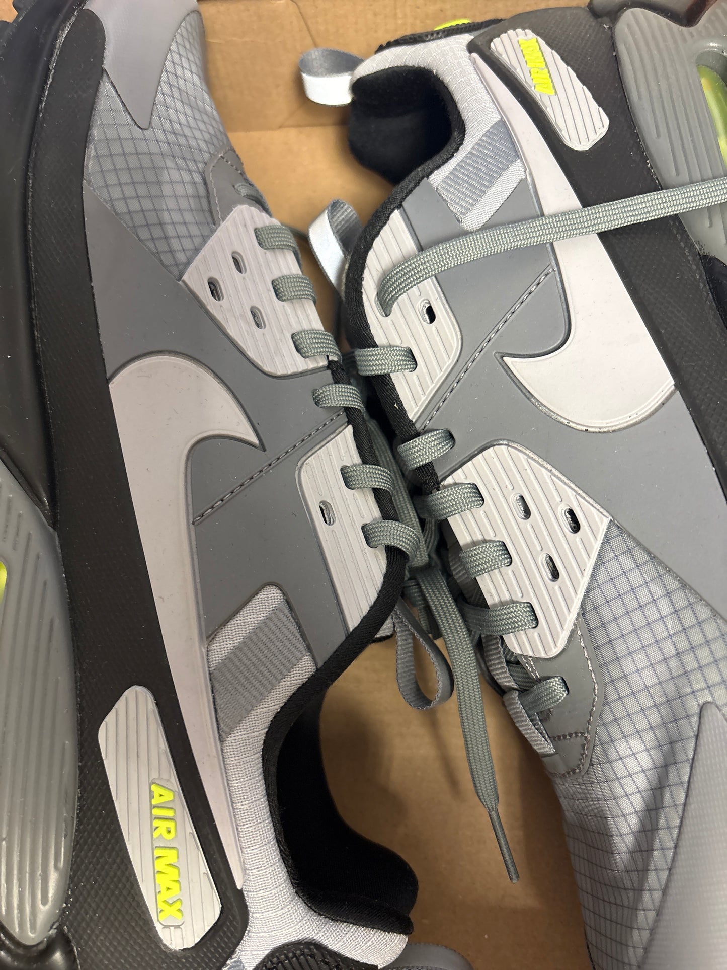 Nike Air Max 90 Drift in schwarz/grau/neon, Größe 45,5