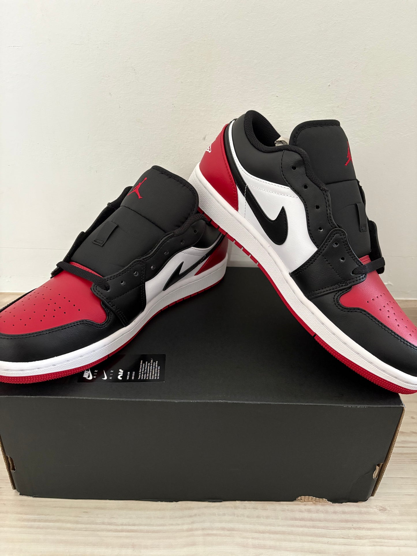 Nike Air Jordan 1 Low Größe wählbar in rot/schwarz/weiss
