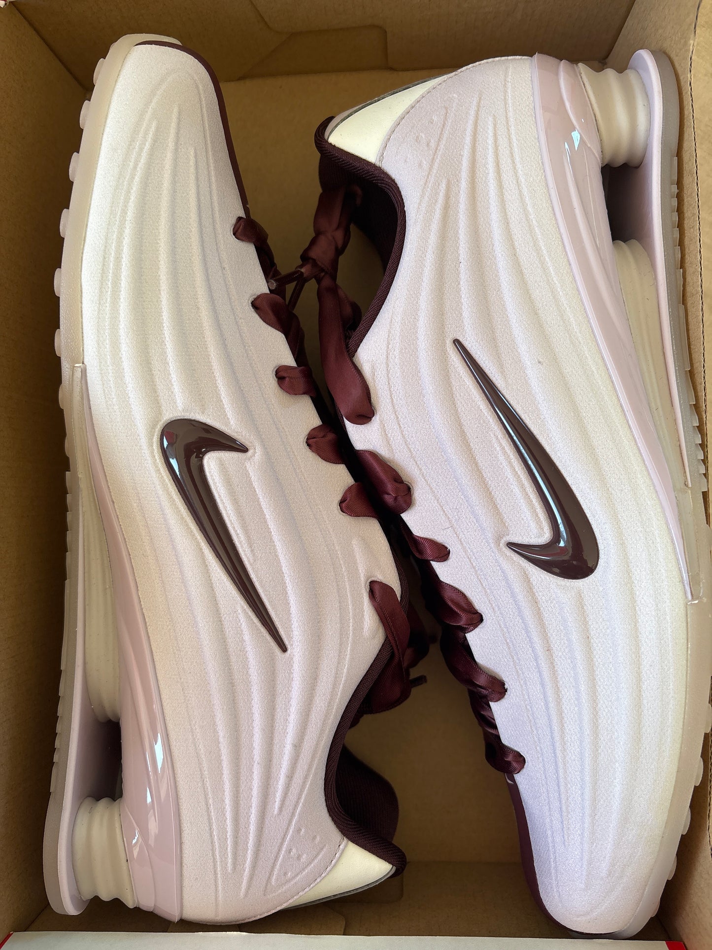 Nike Shox Z in creme/braun/rosa, Größe wählbar