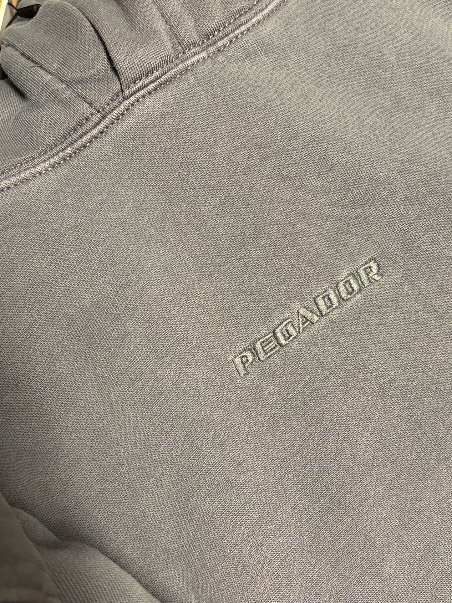 Pegador Hoodie in dunkelgrau, Größe L