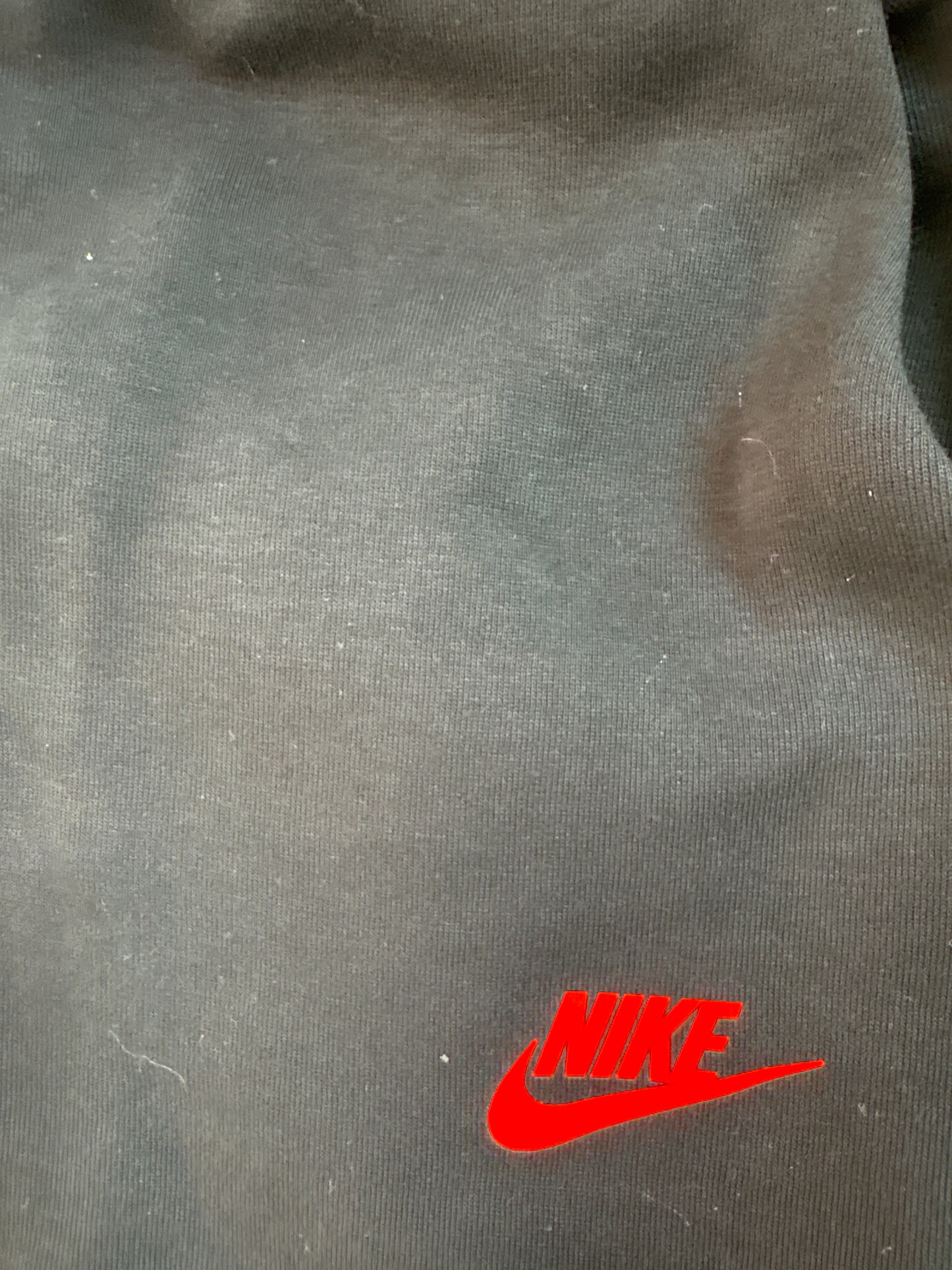 Nike Techhose in schwarz/rot, Größe L