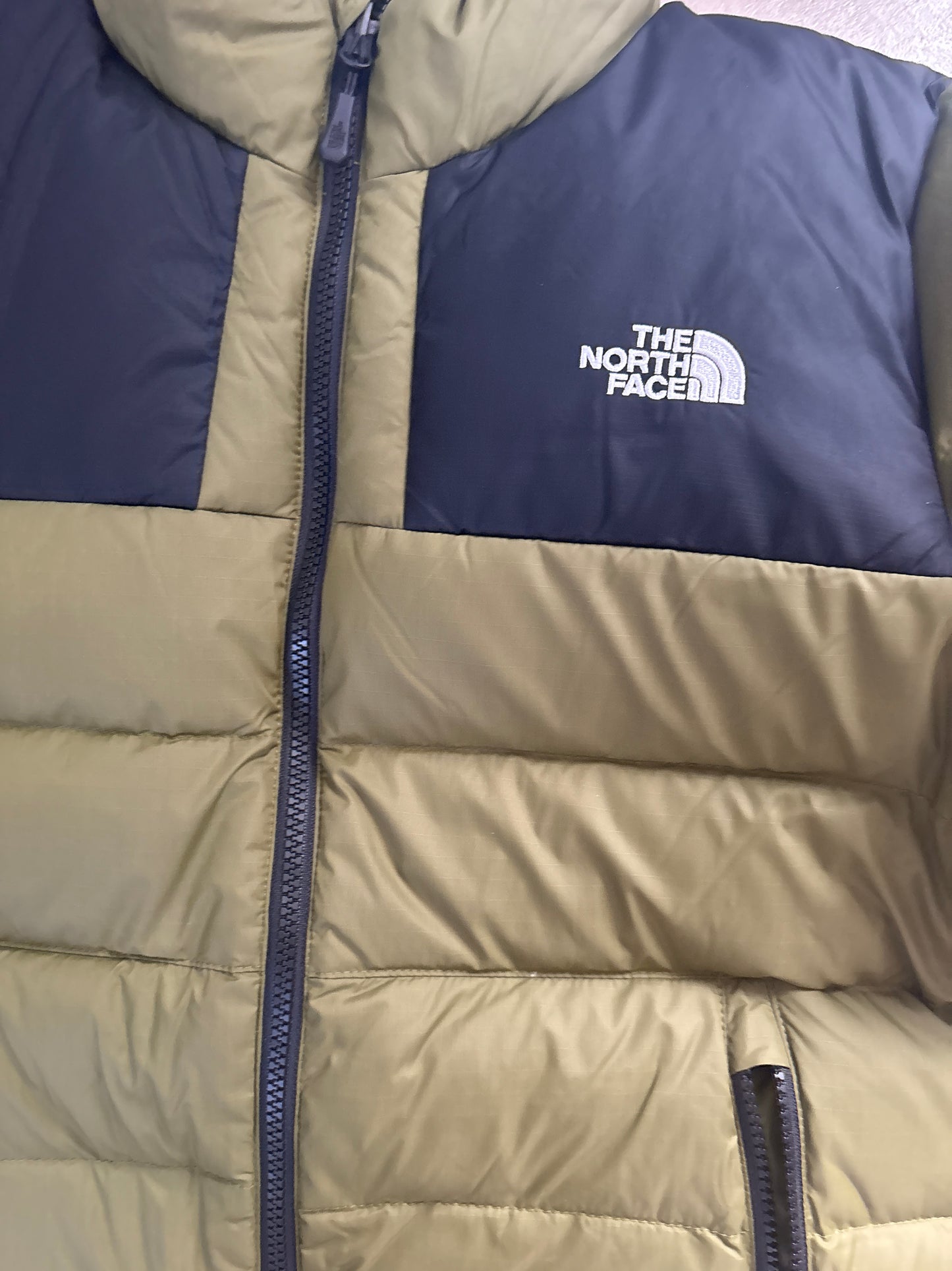North Face Jacke in grün/schwarz, Grösse wählbar