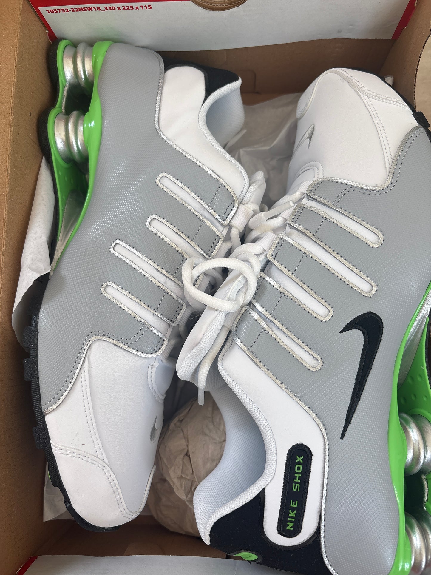 Nike Shox NZ in grau/weiss/grün, Größe 45,5