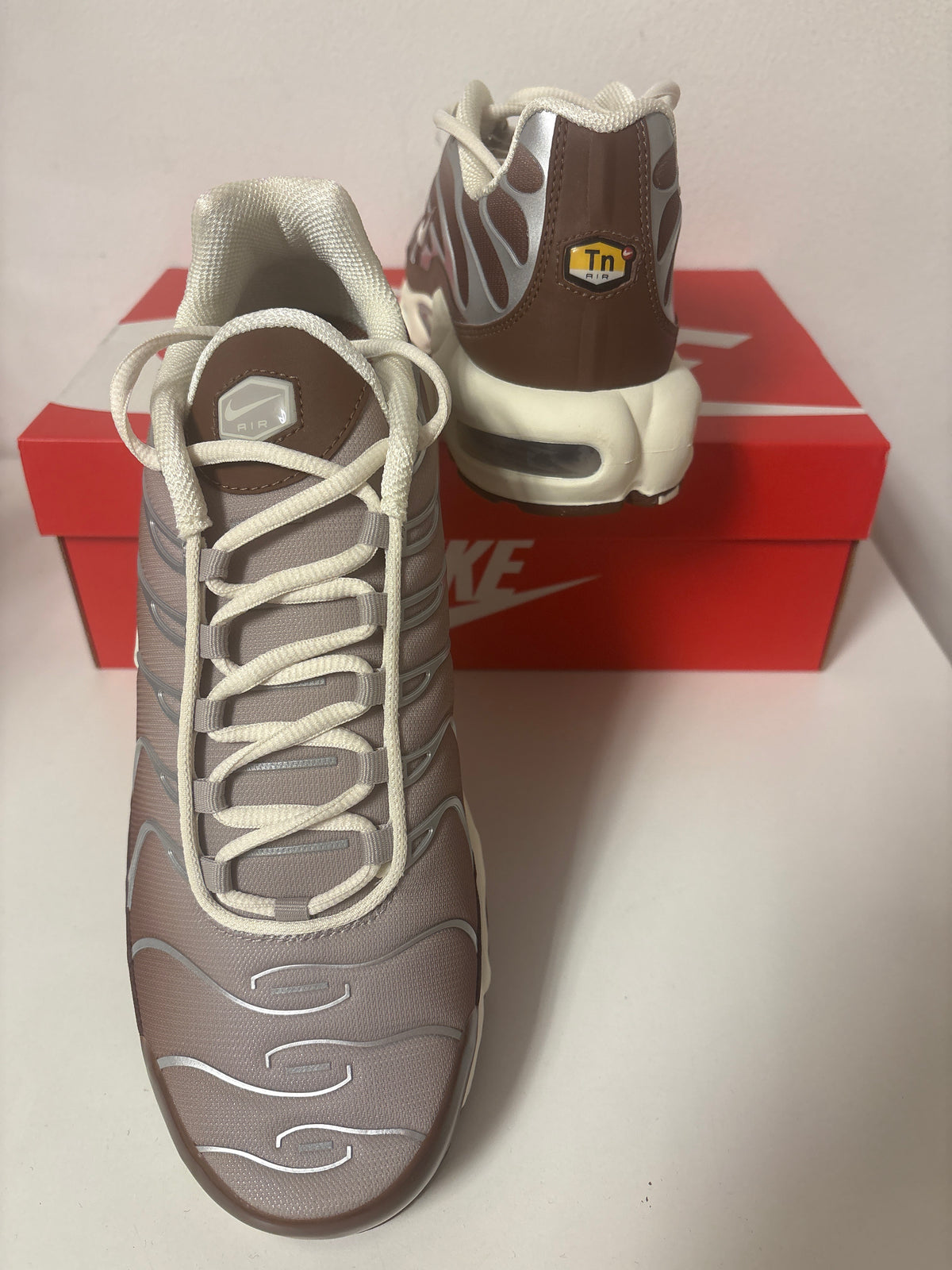 Nike Air Max Plus TN in braun/silber, Größe wählbar