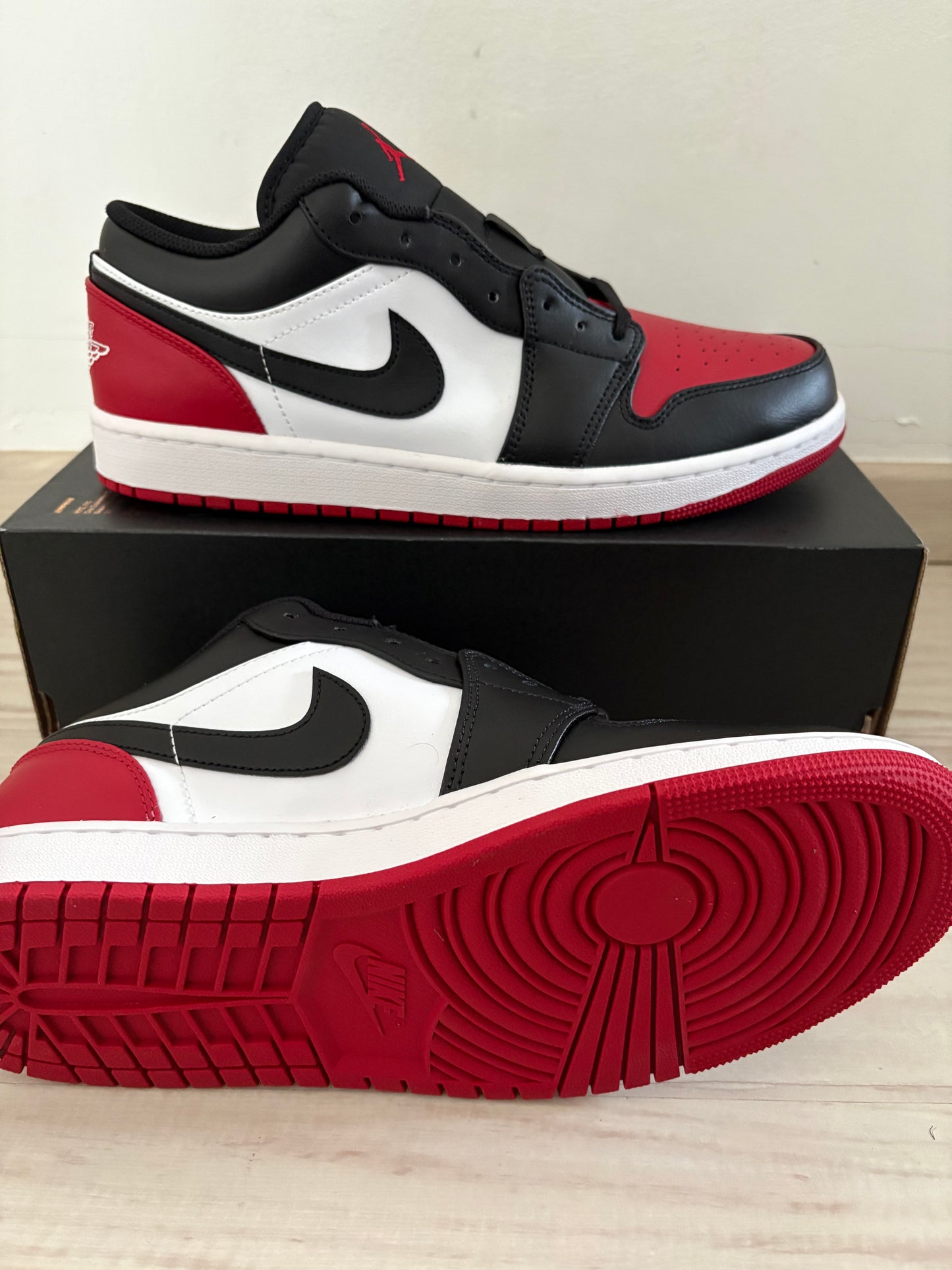 Nike Air Jordan 1 Low Größe wählbar in rot/schwarz/weiss